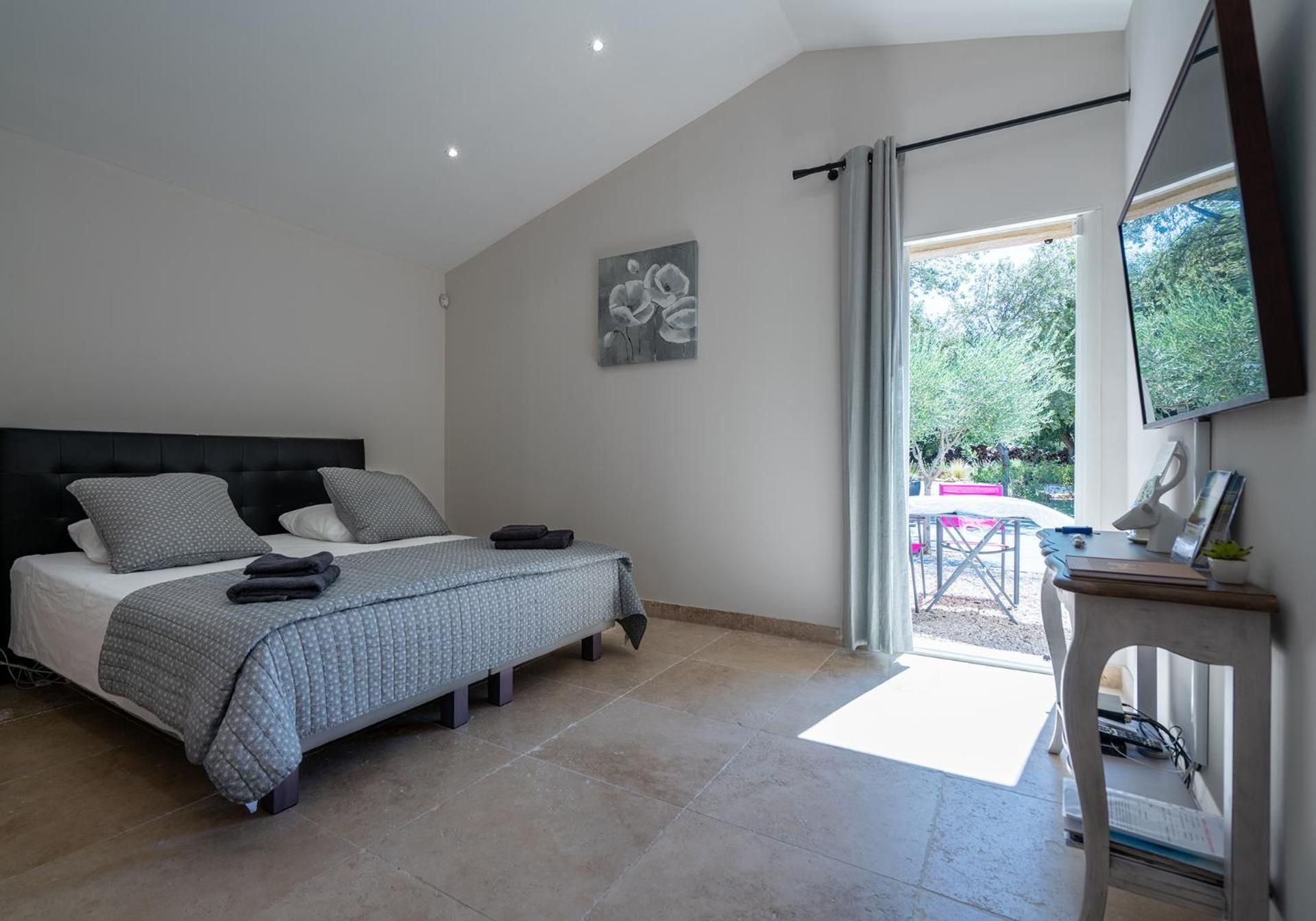 King Room with Pool View