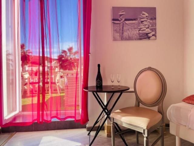 Double or Twin Room with Terrace