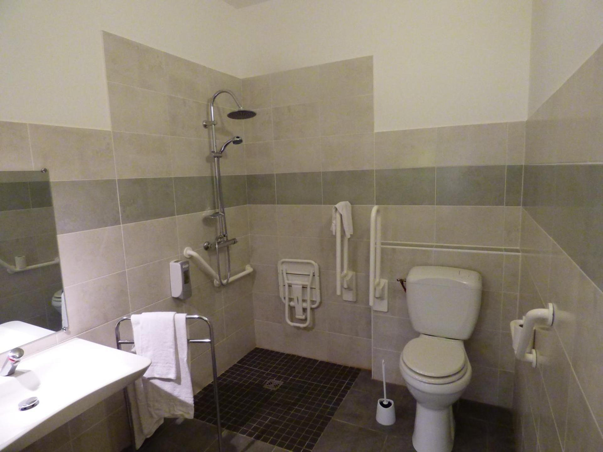 Double or Twin Room - Disability Access