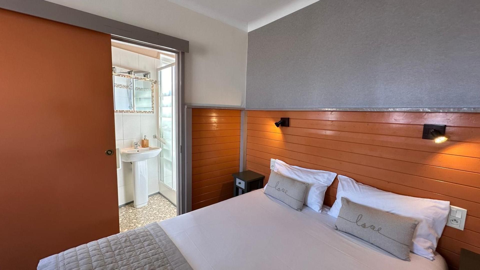 Economy Double Room