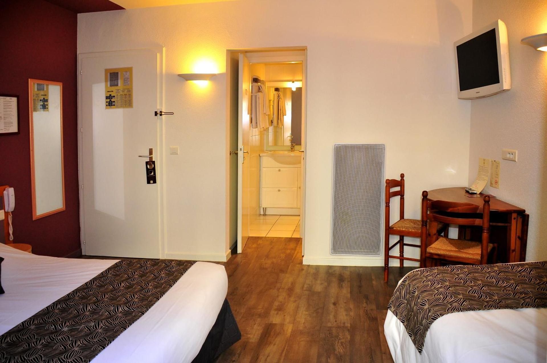 Comfort Triple Room