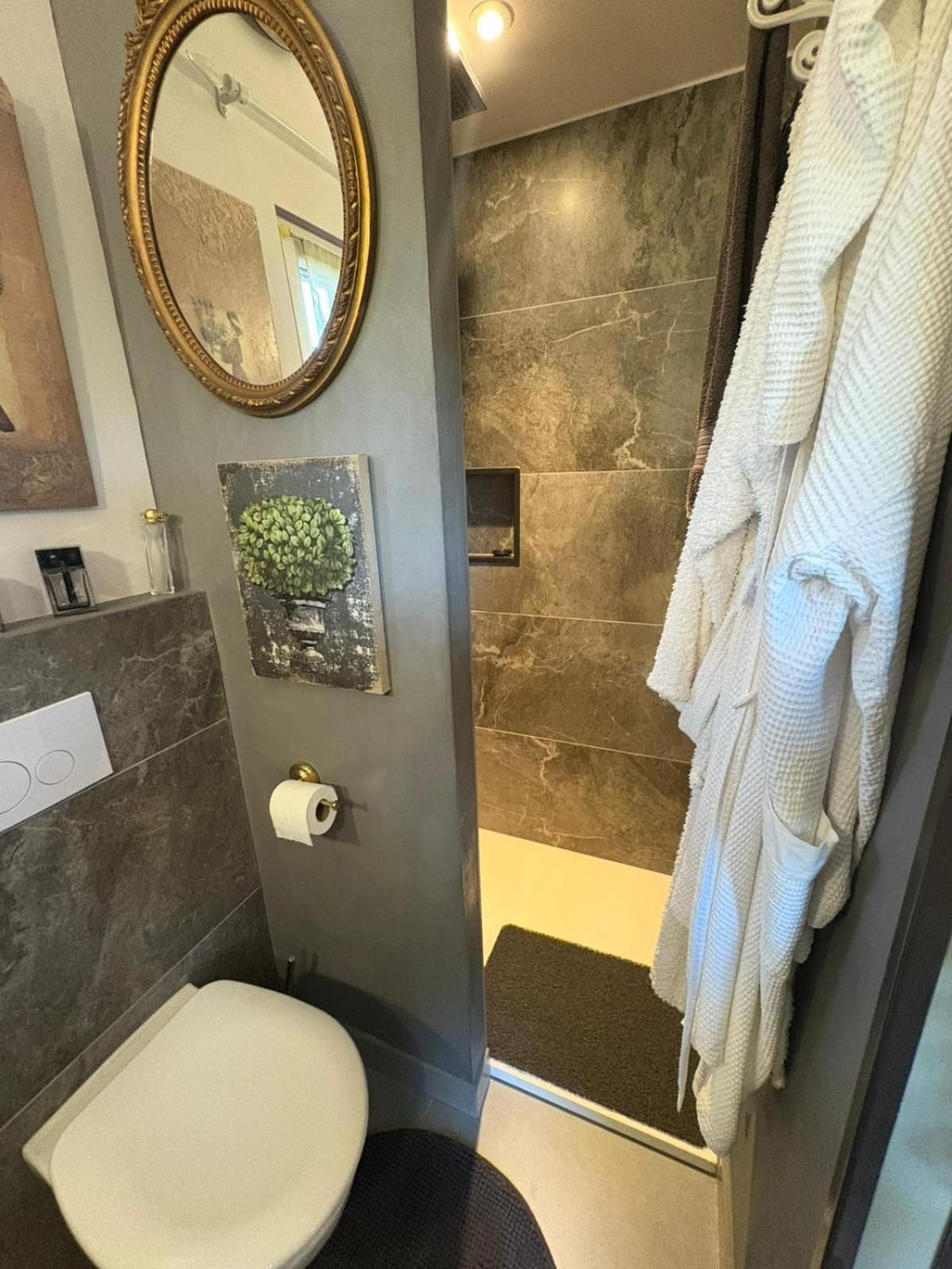 Double or Twin Room with Bathroom