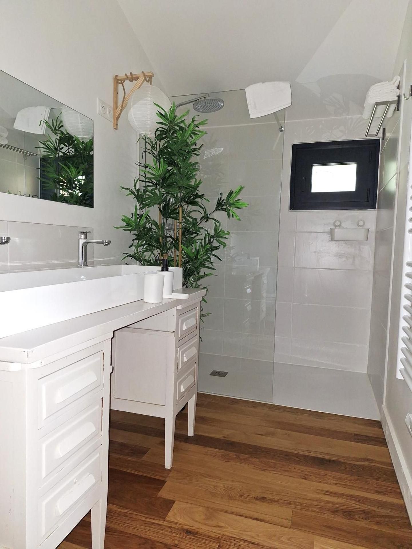 Double or Twin Room with Private Bathroom