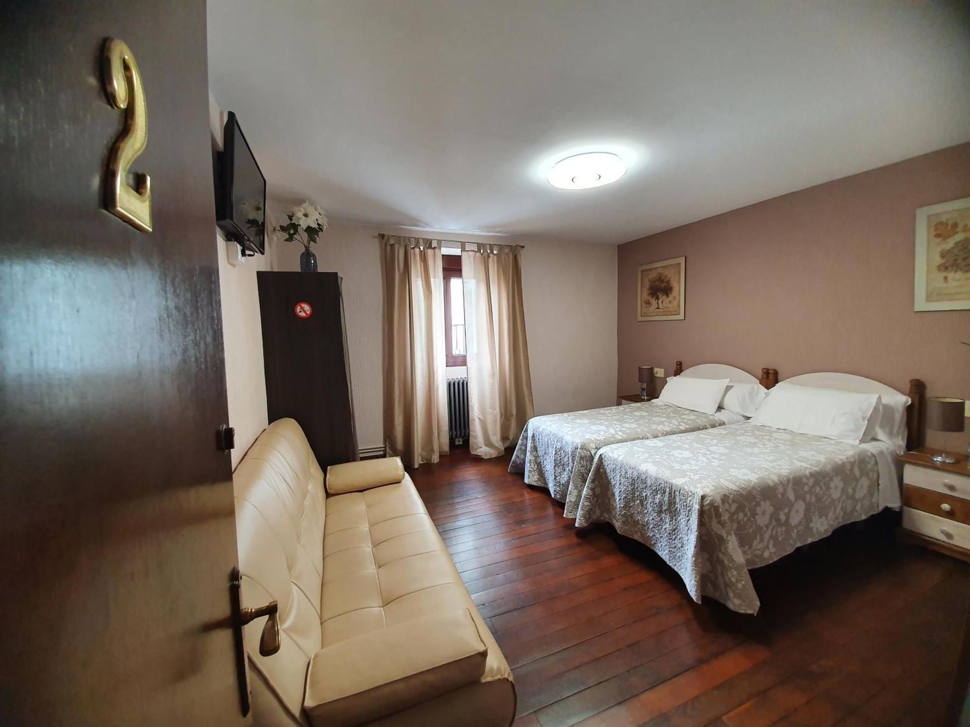 Triple Room with Mountain View