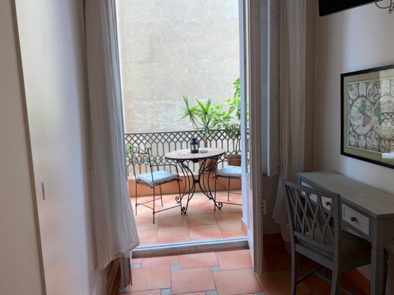 Single Room with Terrace