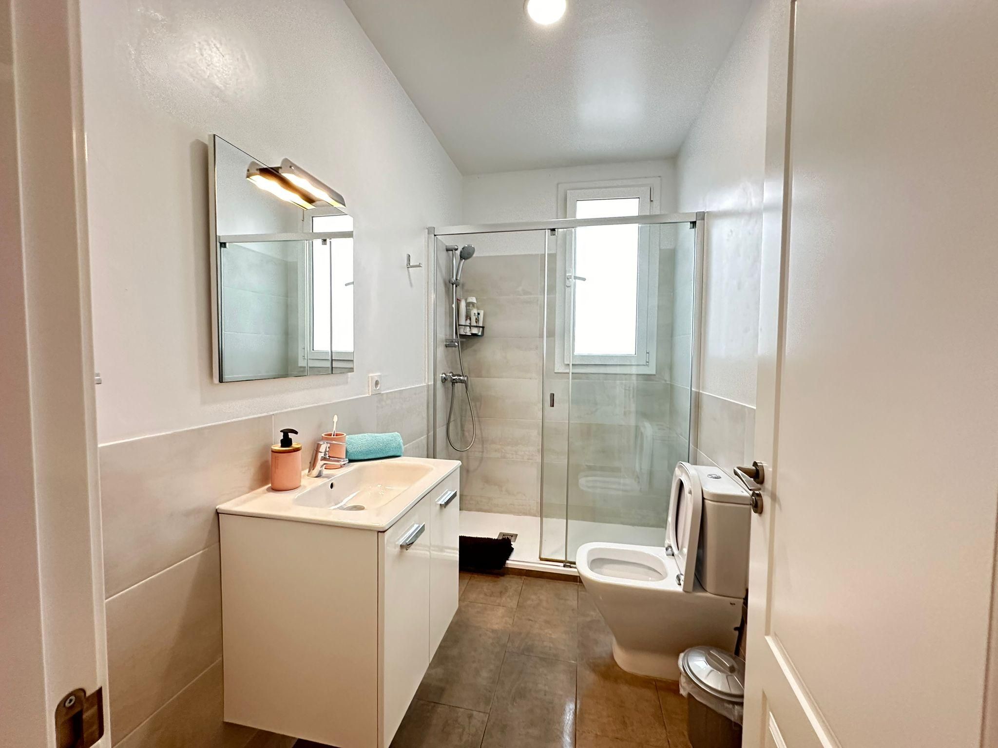 Room for 2 People