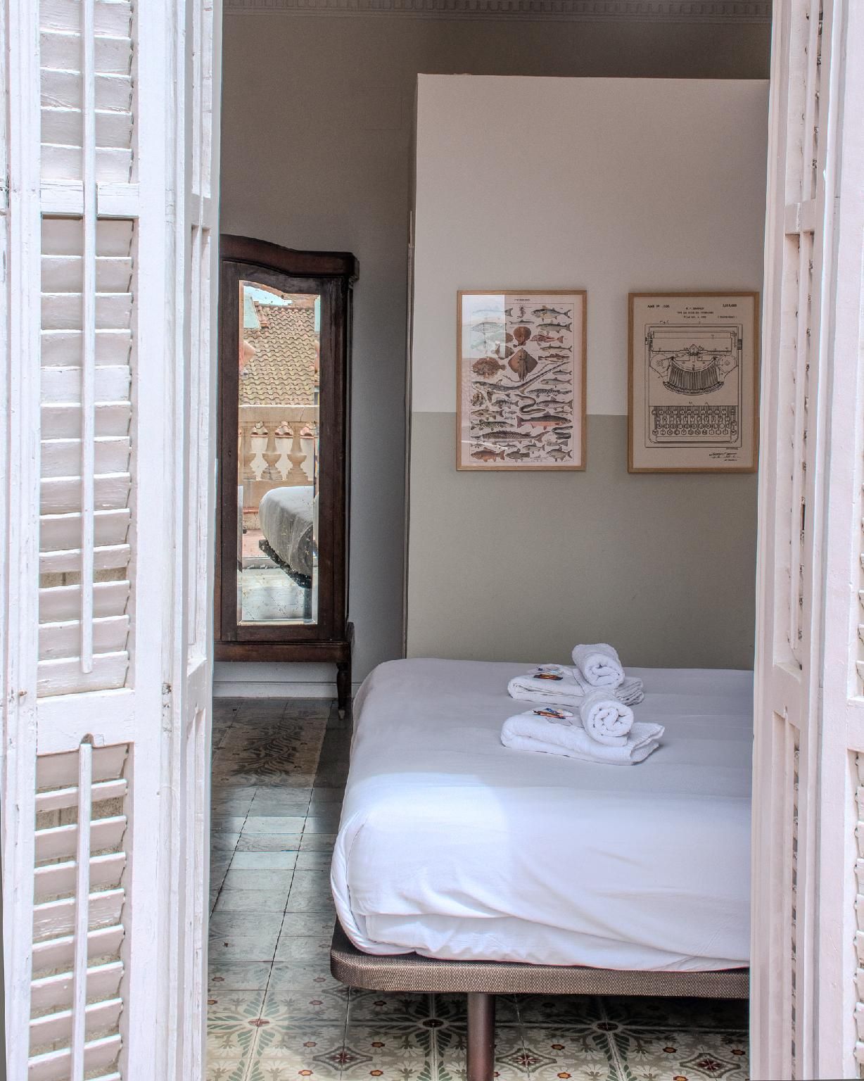 Verdi 254 Double - Shared Bathroom 3