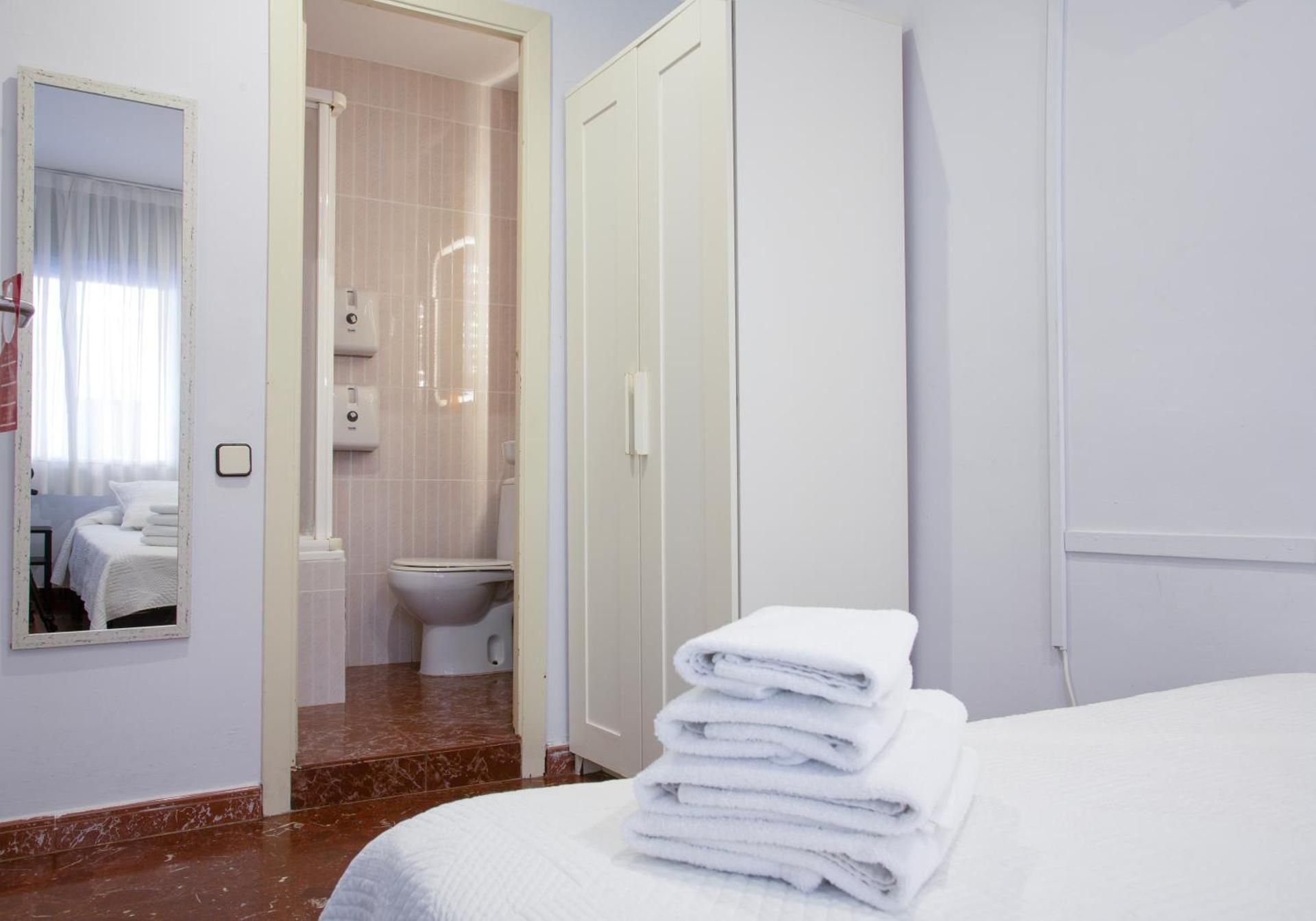 Barcelona City Street Hostal Single Room with Private External Bathroom