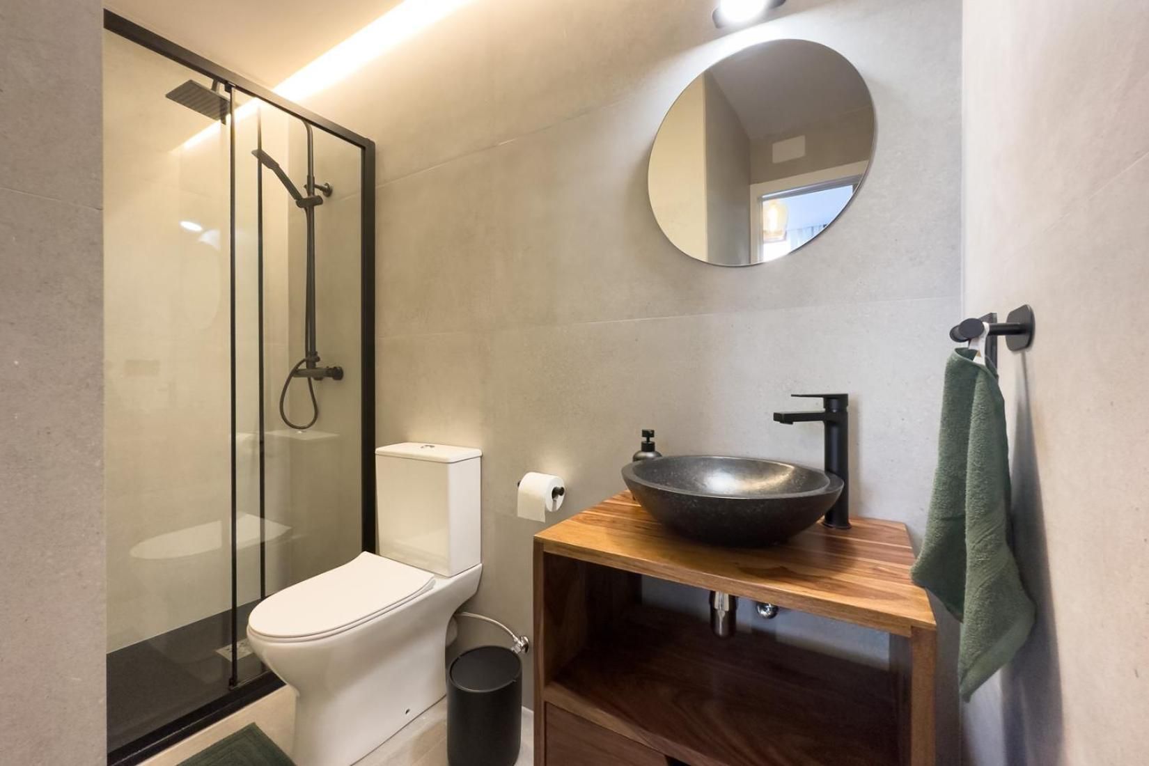 One-Bedroom Apartment with Balcony