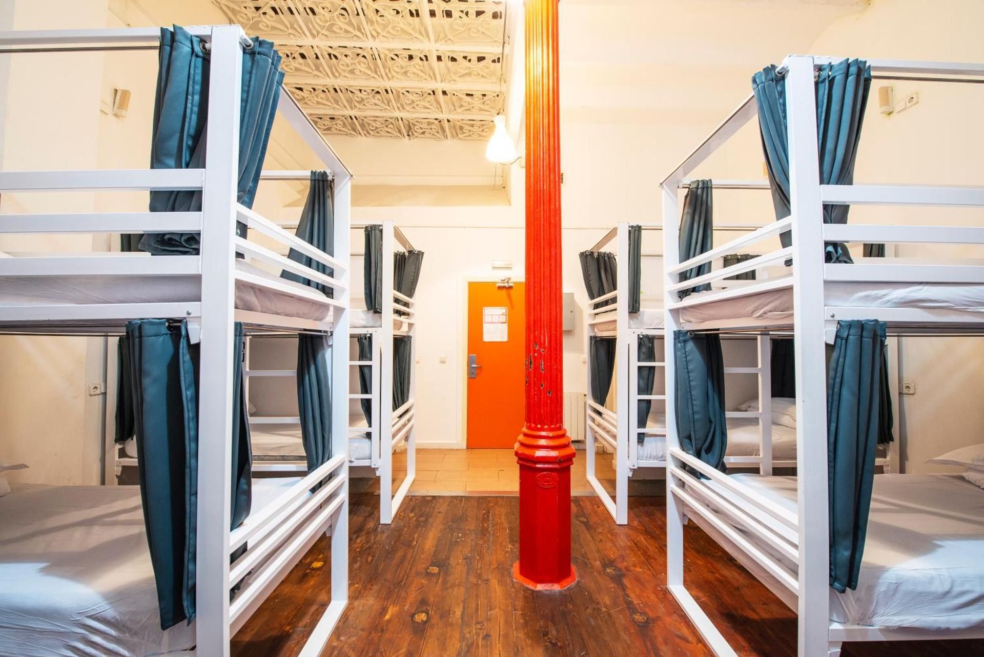 Bed in 8-Bed Female Dorm Shared Bathroom