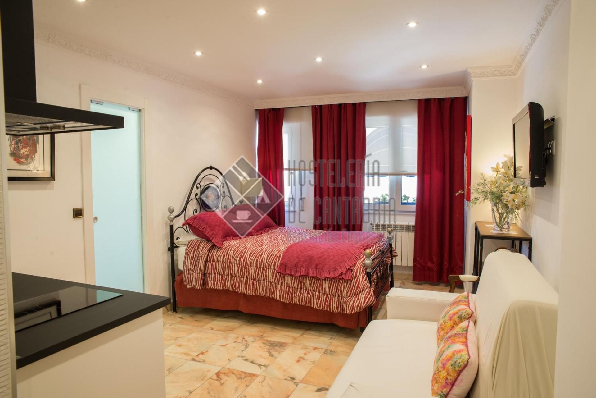 Studio (2 Adults)