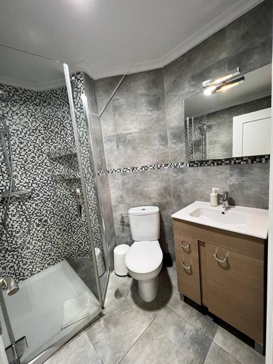 Studio Apartment (4 Adults)