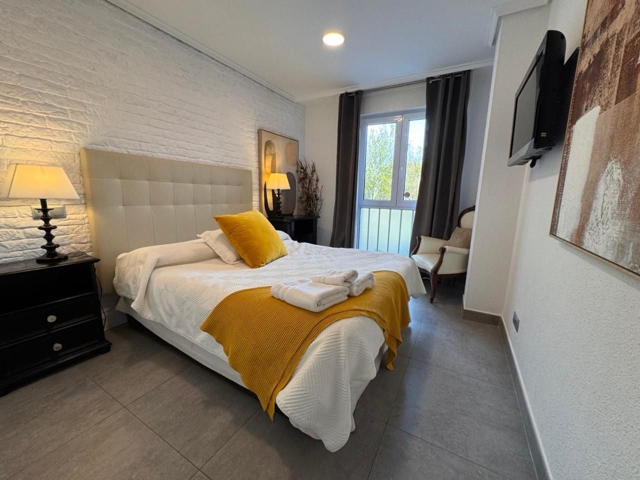 Two-Bedroom Apartment (4 Adults + 1 Child)