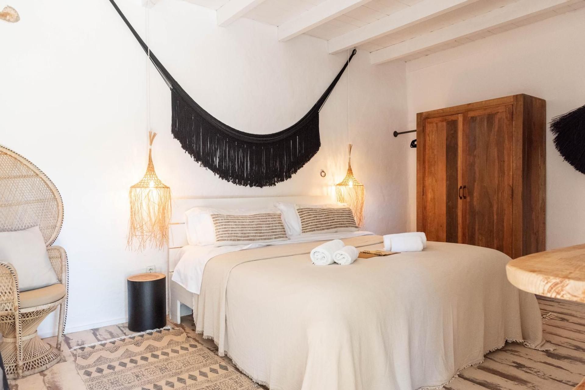 Bungalow (2 Adults)