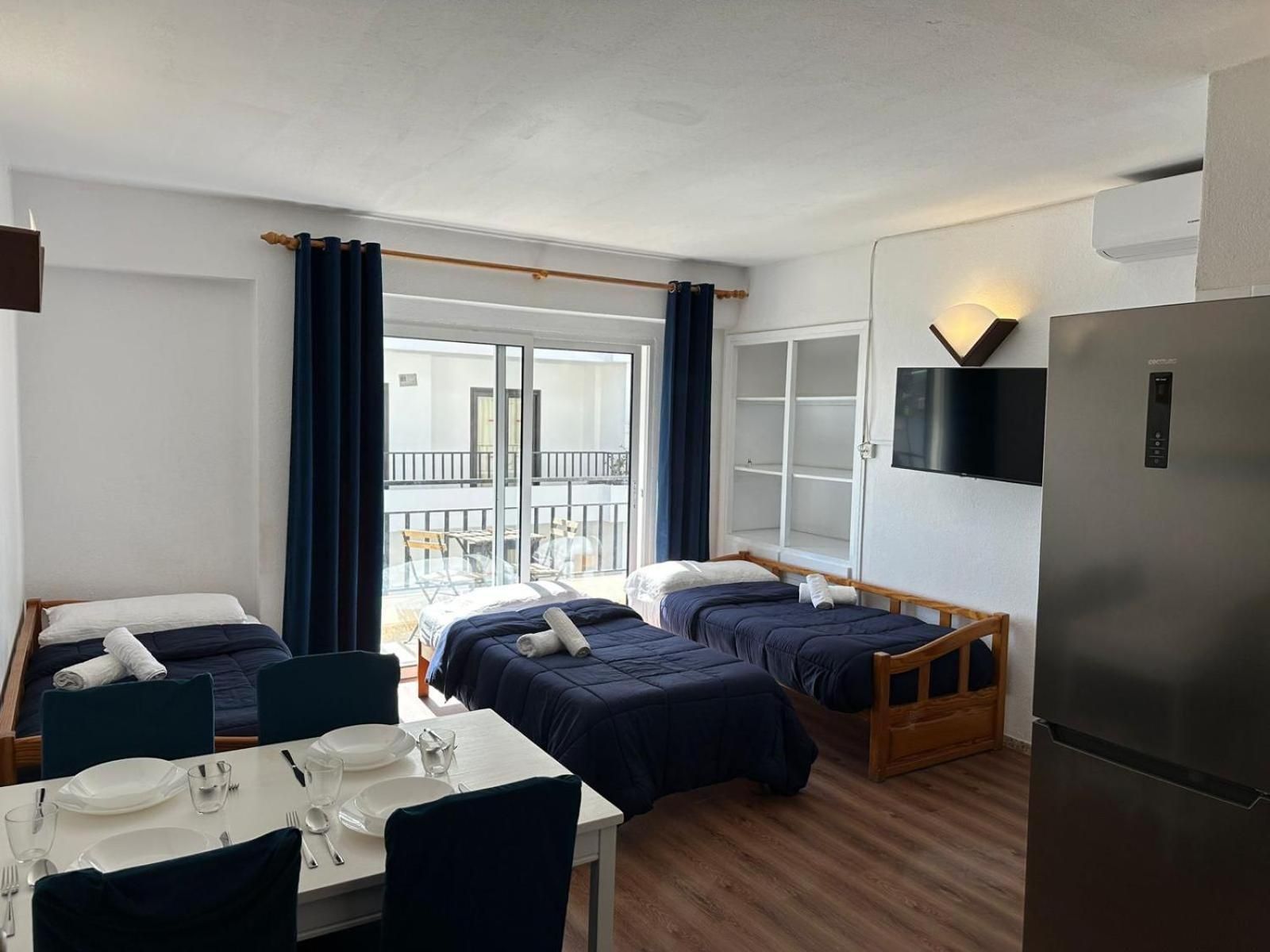Superior Apartment with Street View