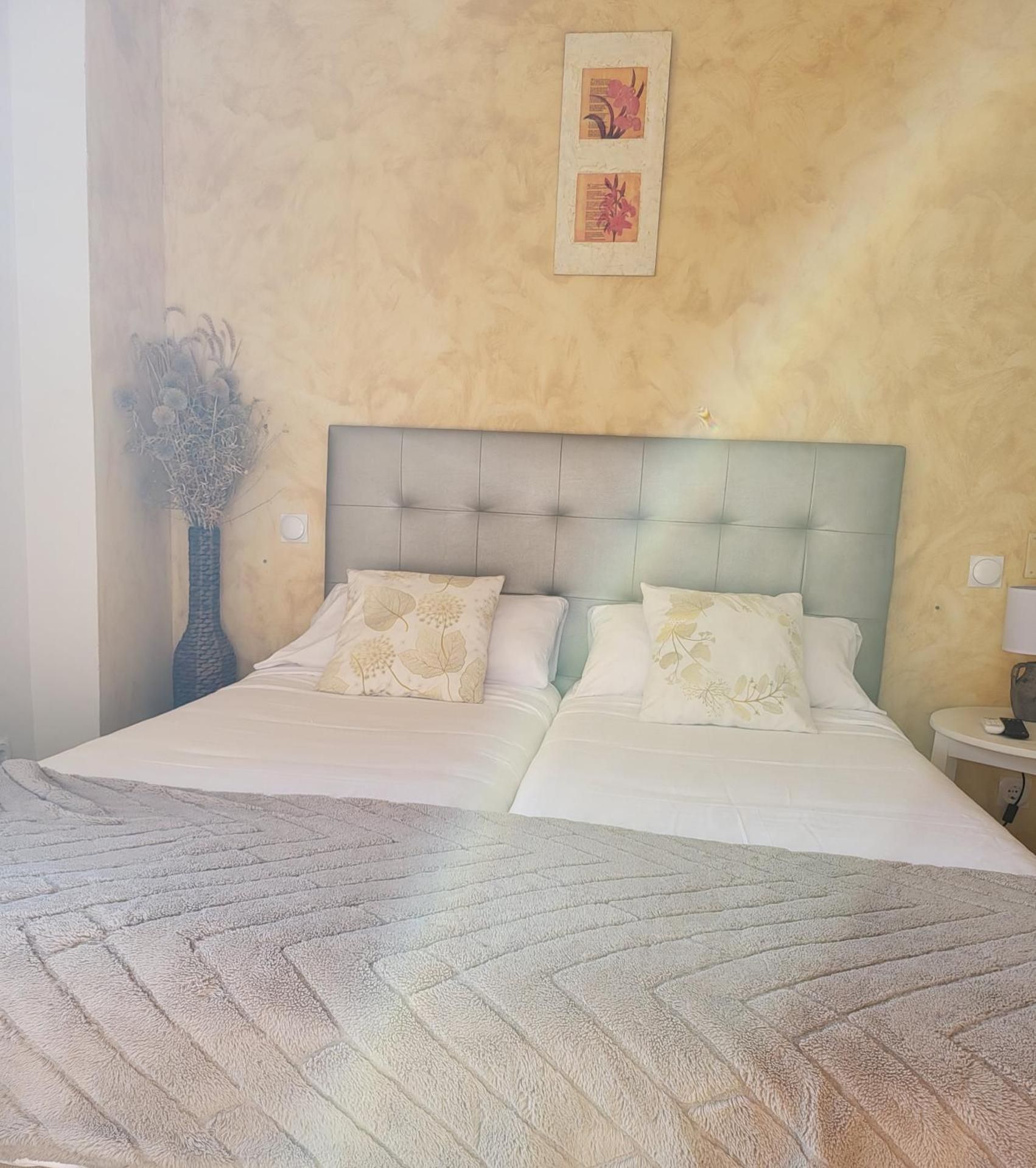 Twin Room with Private Bathroom