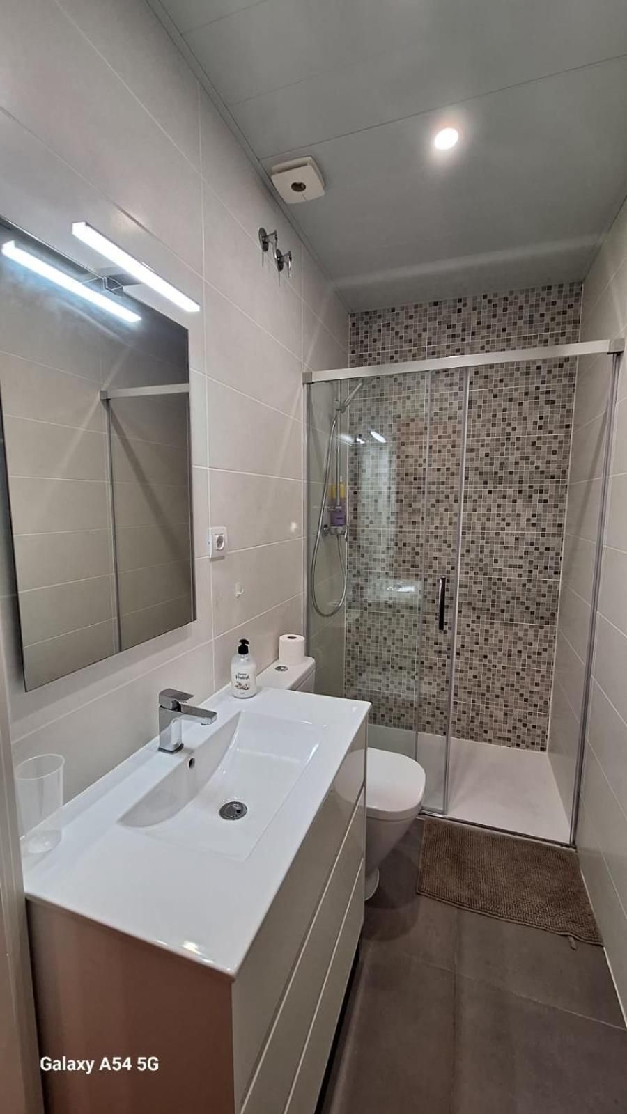 Double or Twin Room with Private Bathroom