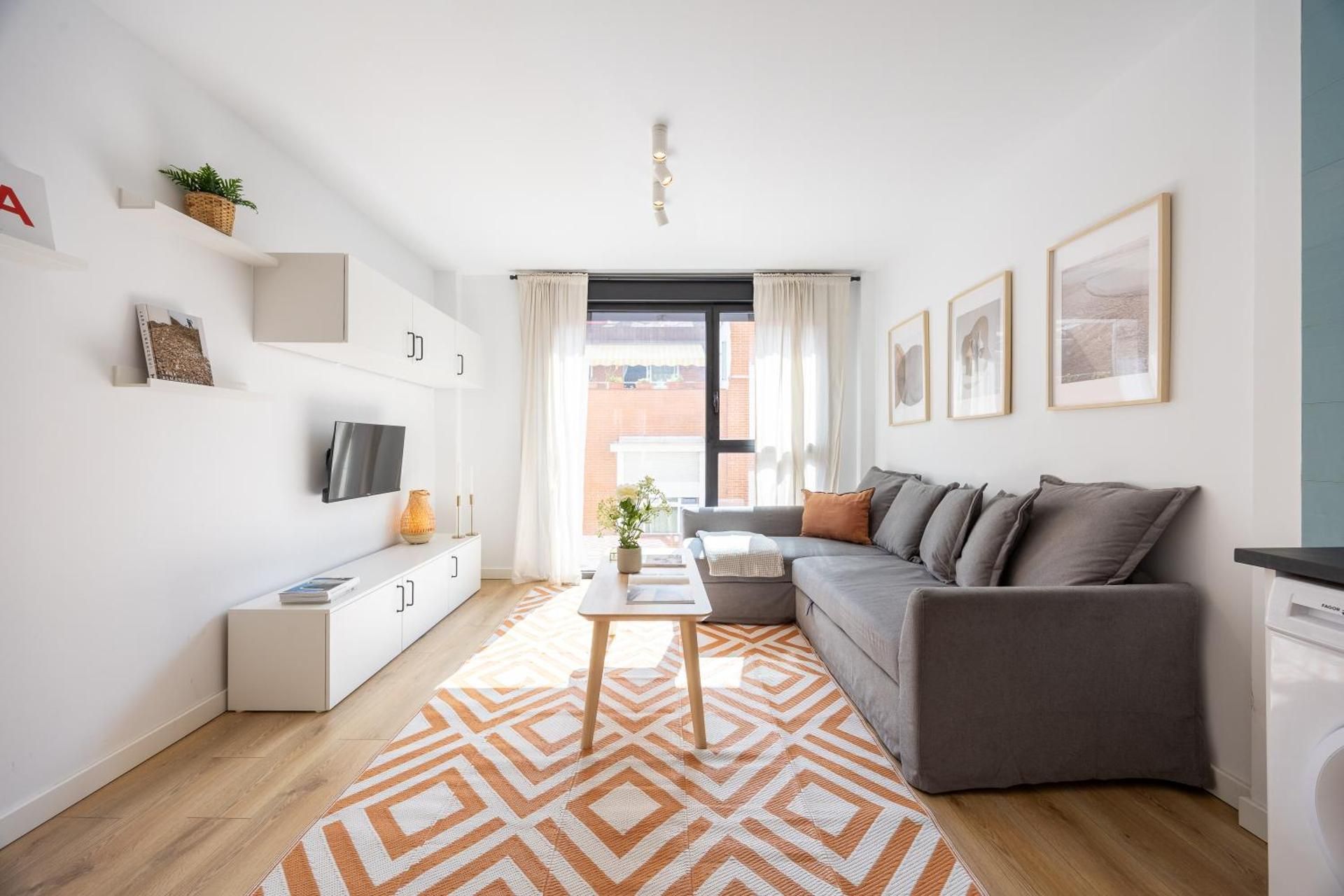 One-Bedroom Deluxe Apartment