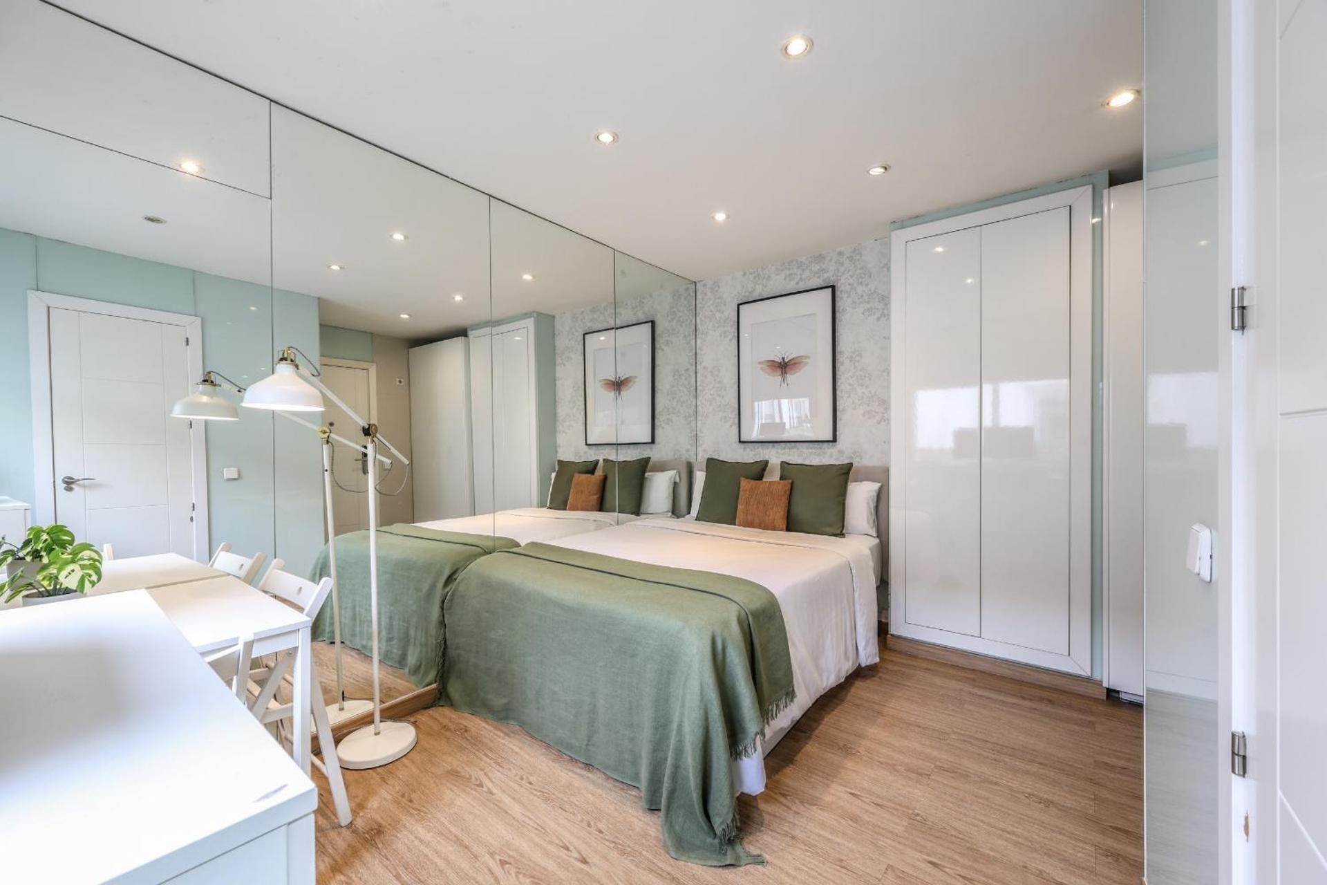 Apartamentos Gran Via - Quinto piso sin Ascensor-