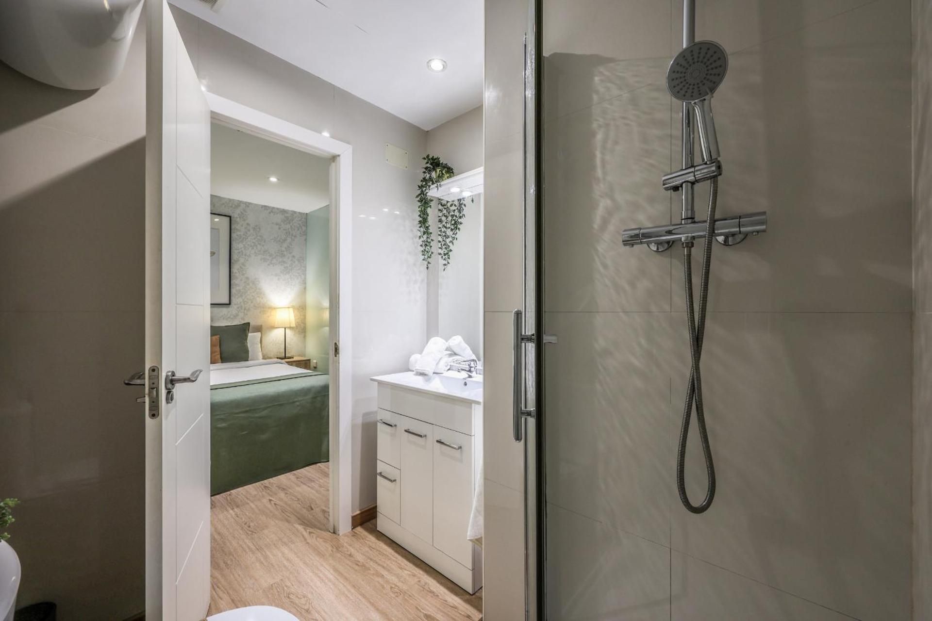 One-Bedroom Standard Apartment