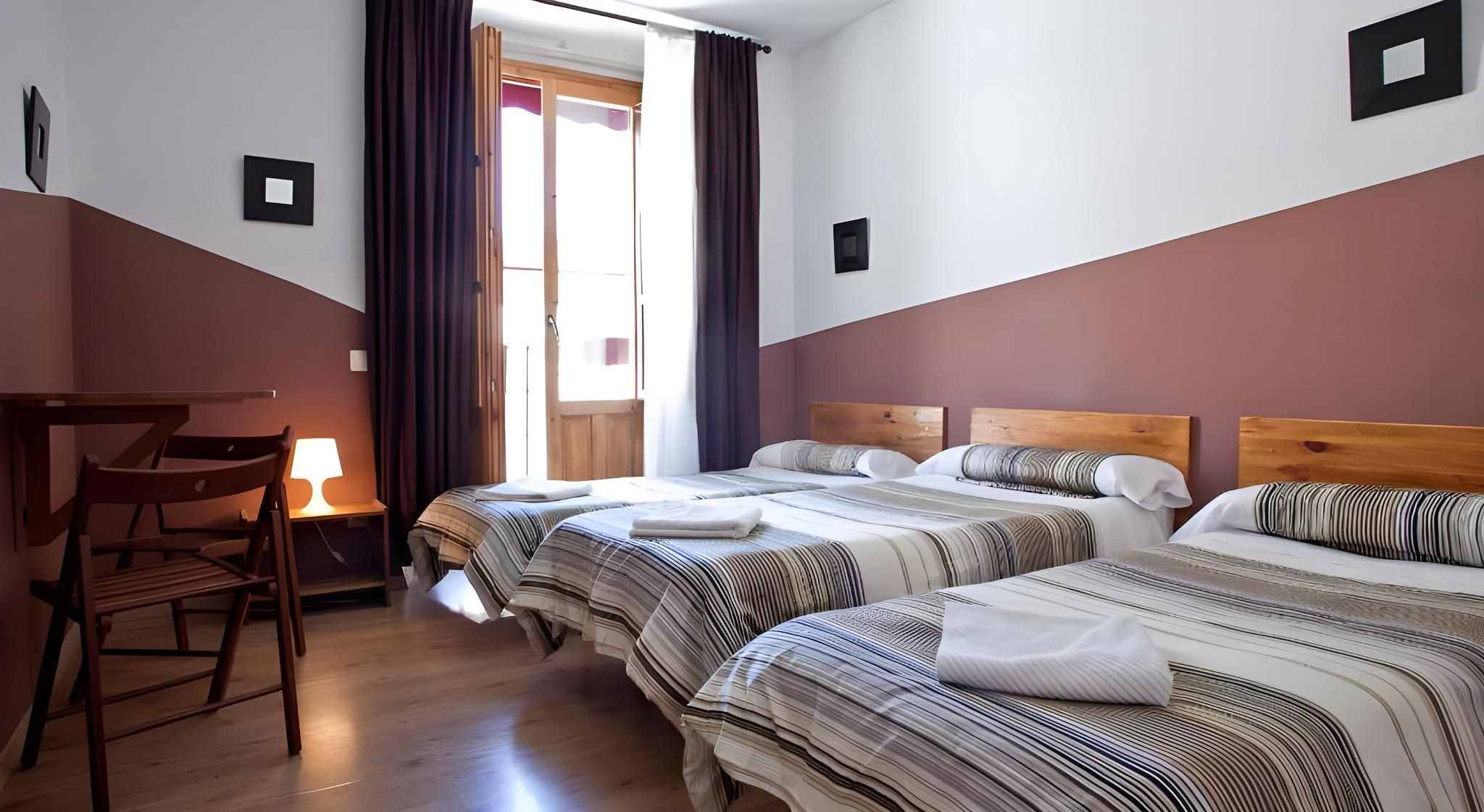 Quadruple with Shared Bathroom
