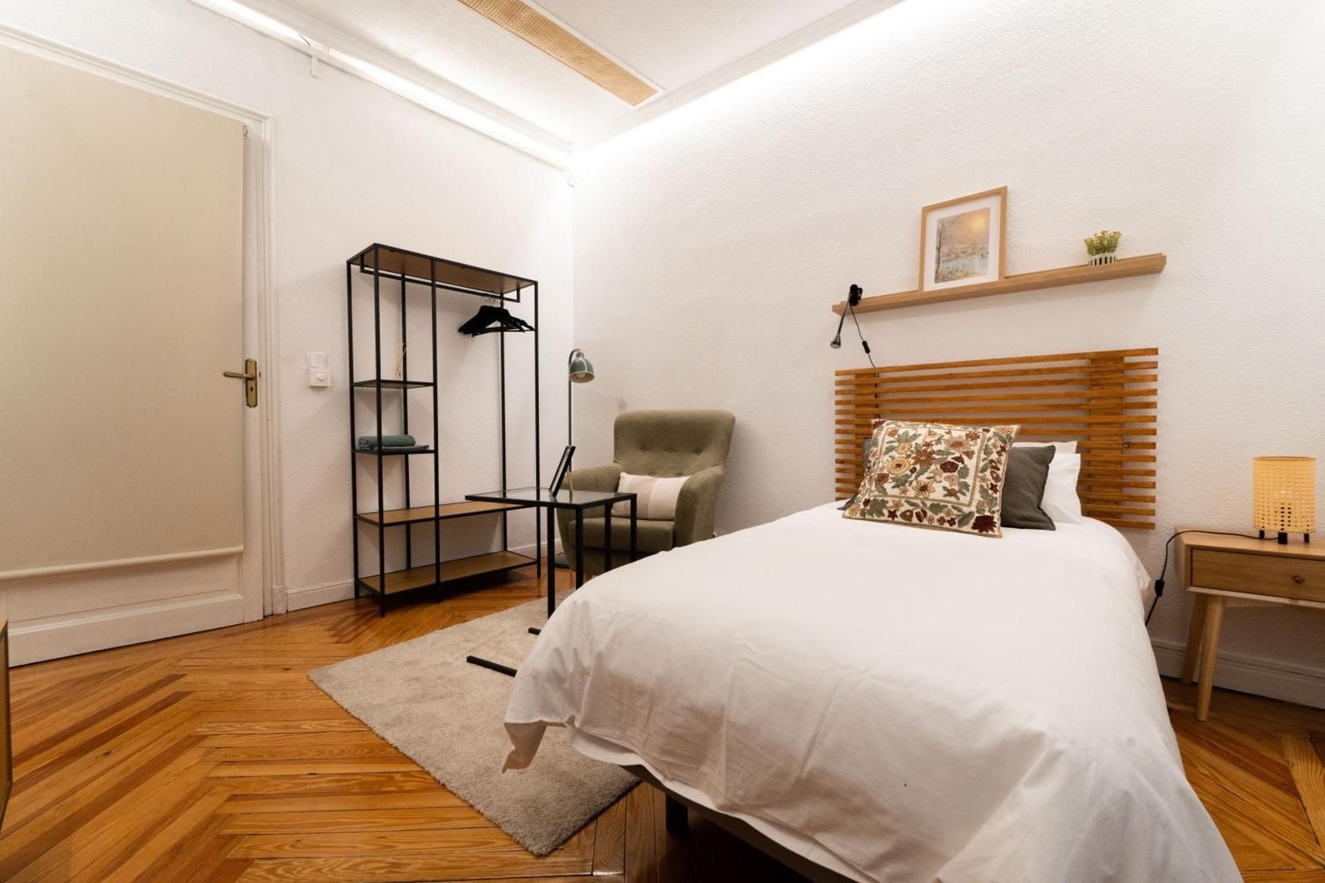 Single Room With Private Bathroom