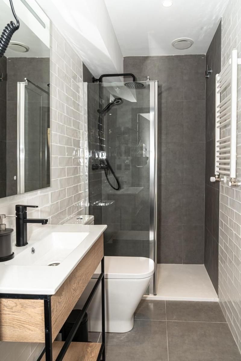 Pension H30 SALCES Licencia HBI01292 Double Room 3