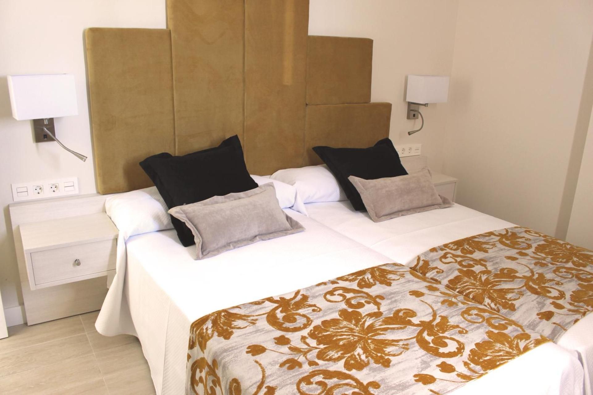 One-Bedroom Apartment with Balcony and Sea View