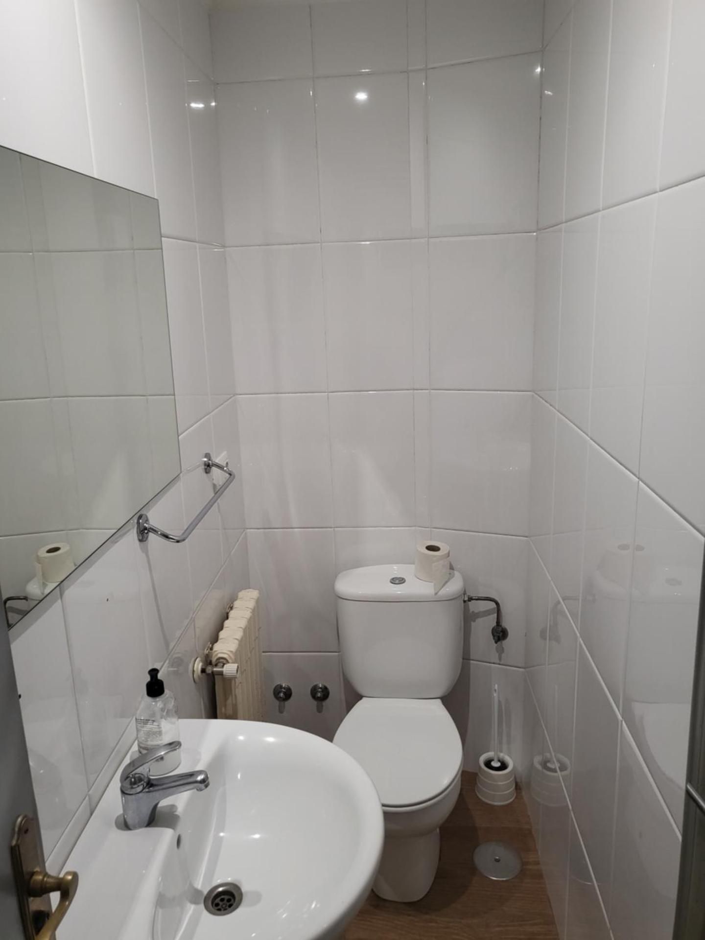 Single Room with Private External Bathroom