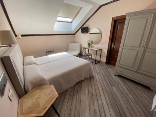 Twin Room - Attic