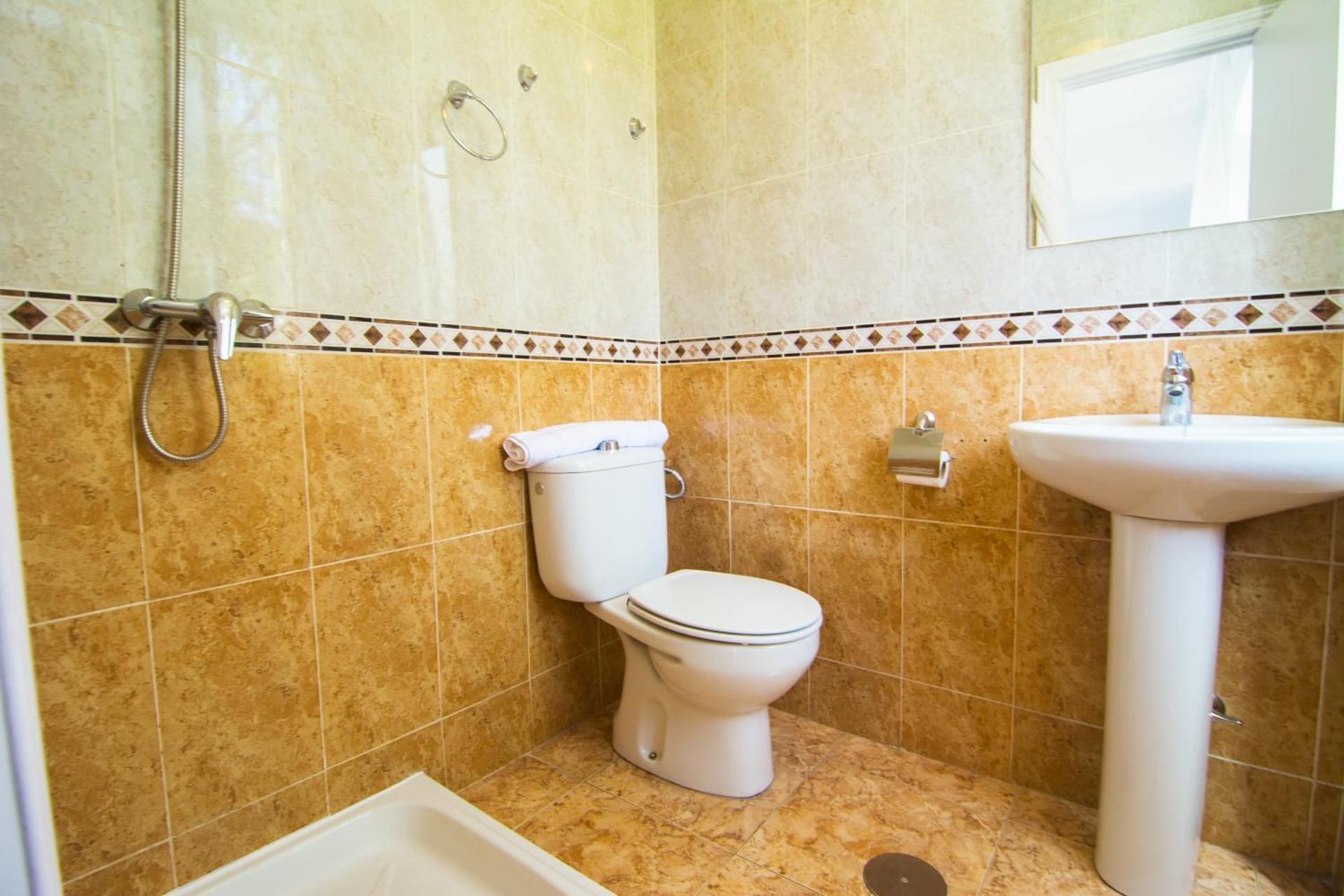 Single Room With Private Bathroom