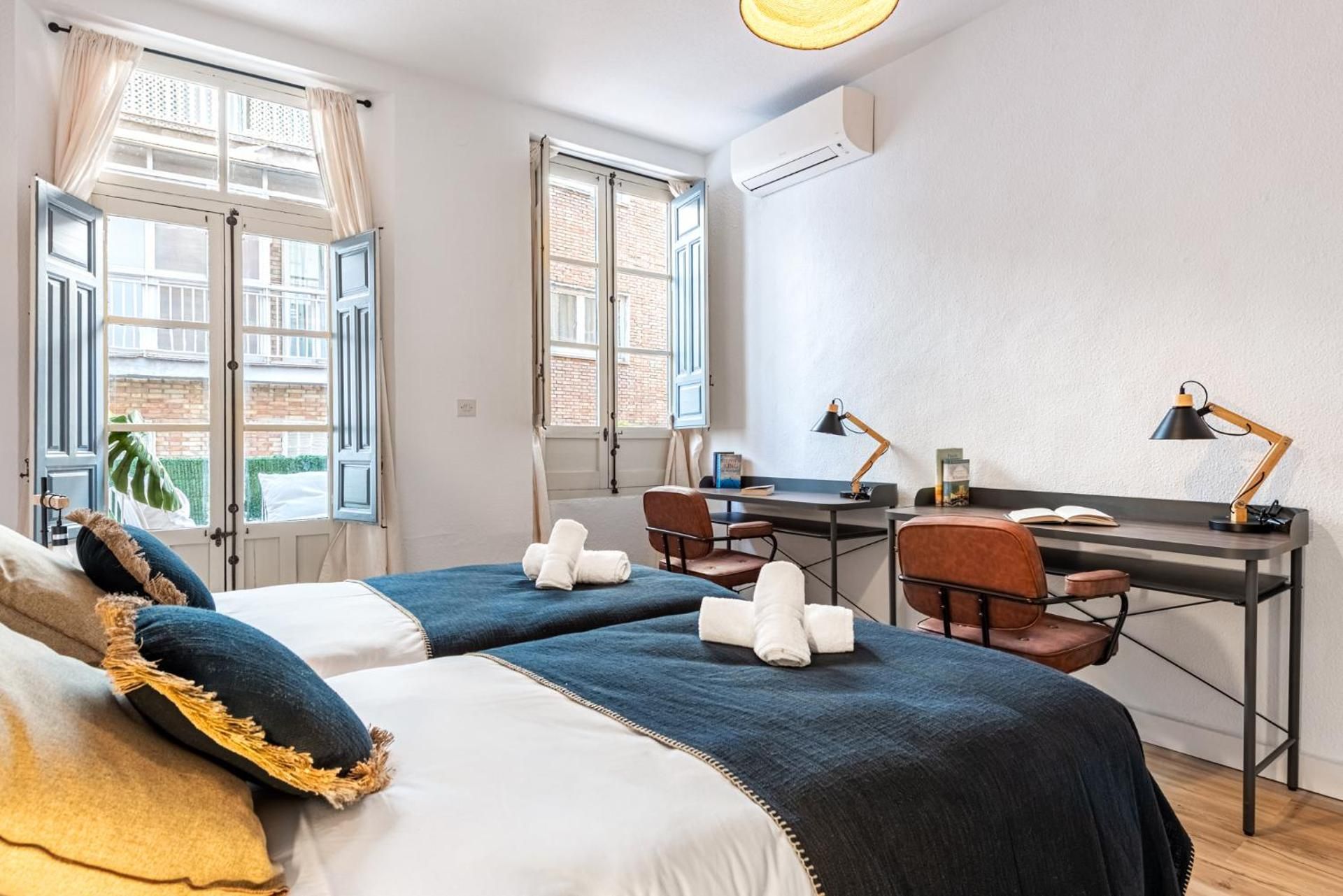 Twin Room with Shared Bathroom