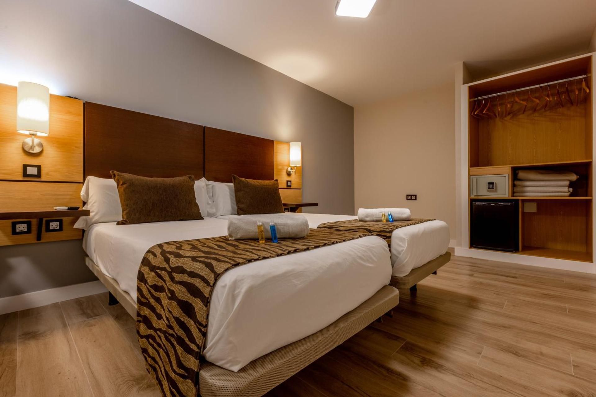 Twin Room with Terrace