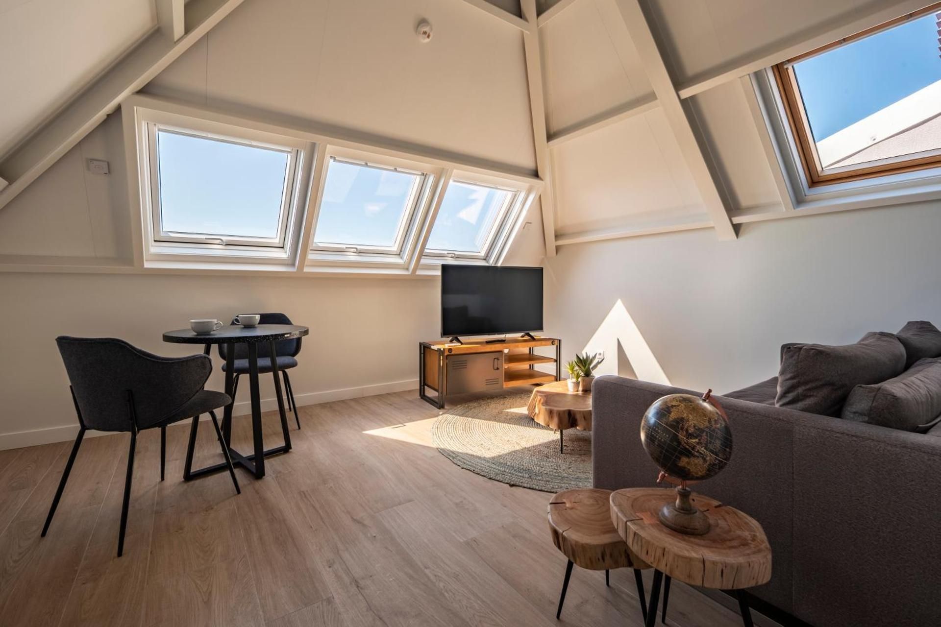 Studio with Sea View
