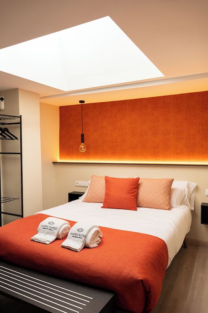 Qazris Suites Studio, 1 Queen Bed with Sofa bed, Private Bathroom, City View 2