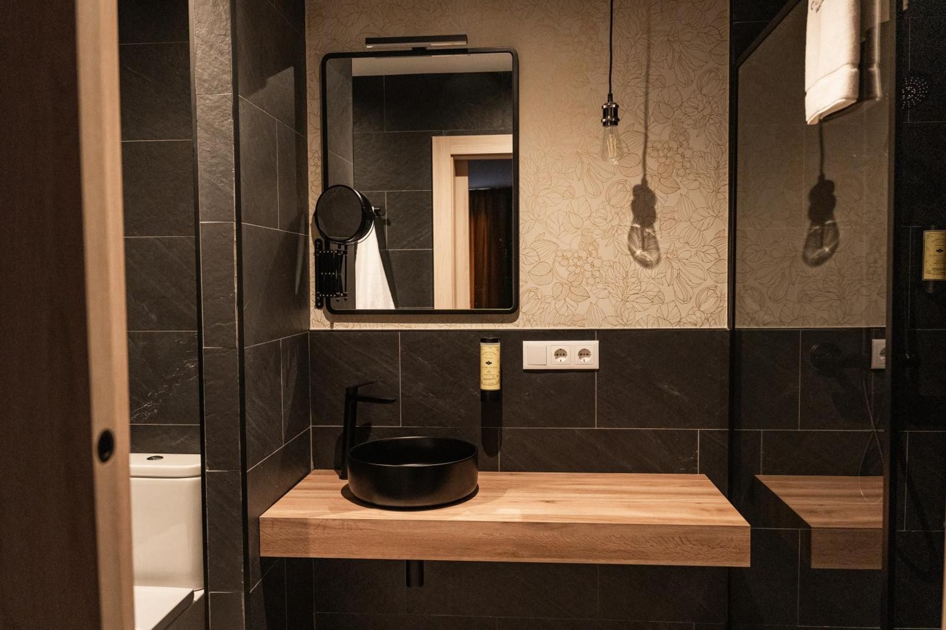 One-Bedroom Apartment with Terrace