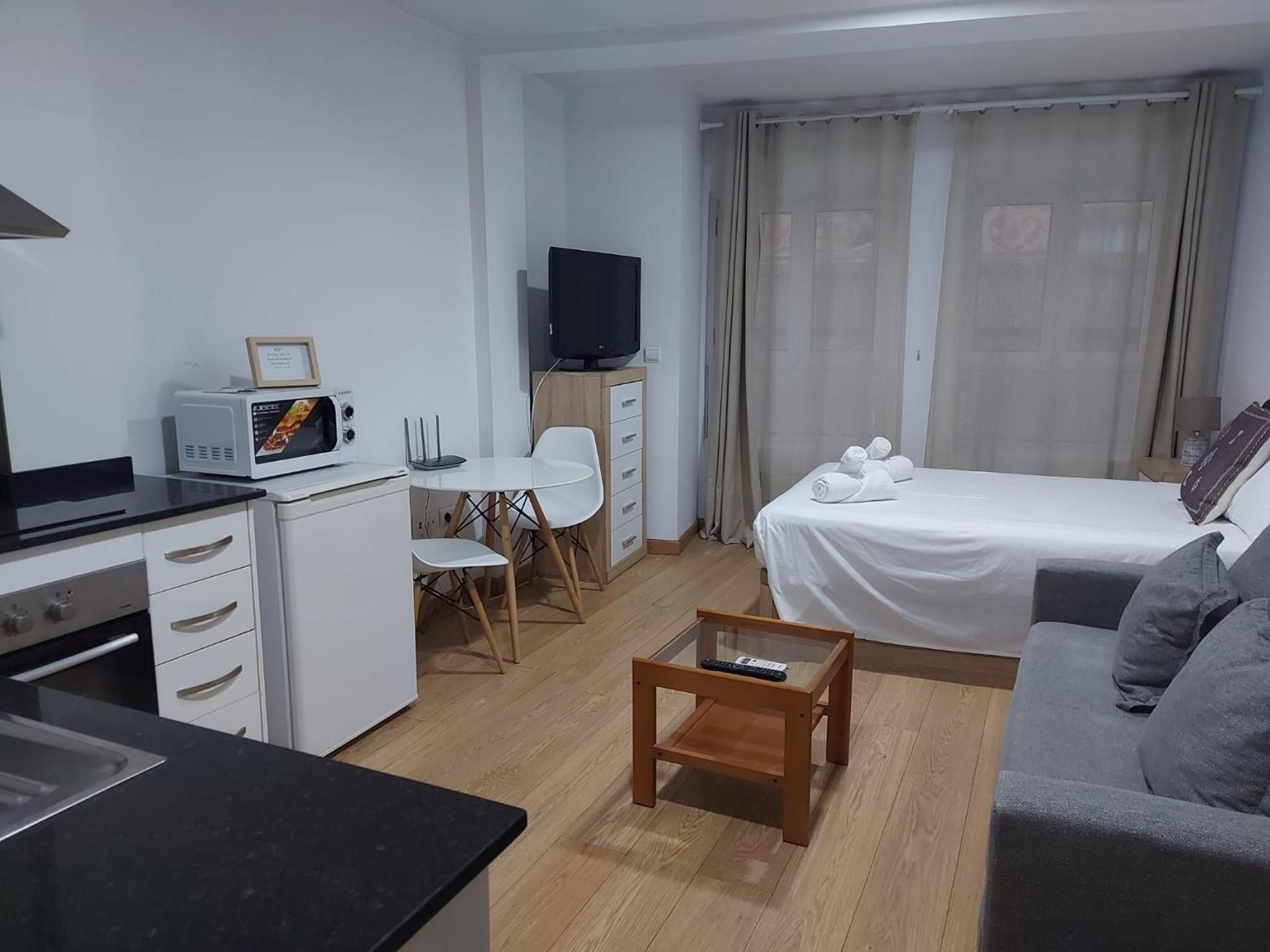 One-Bedroom Apartment
