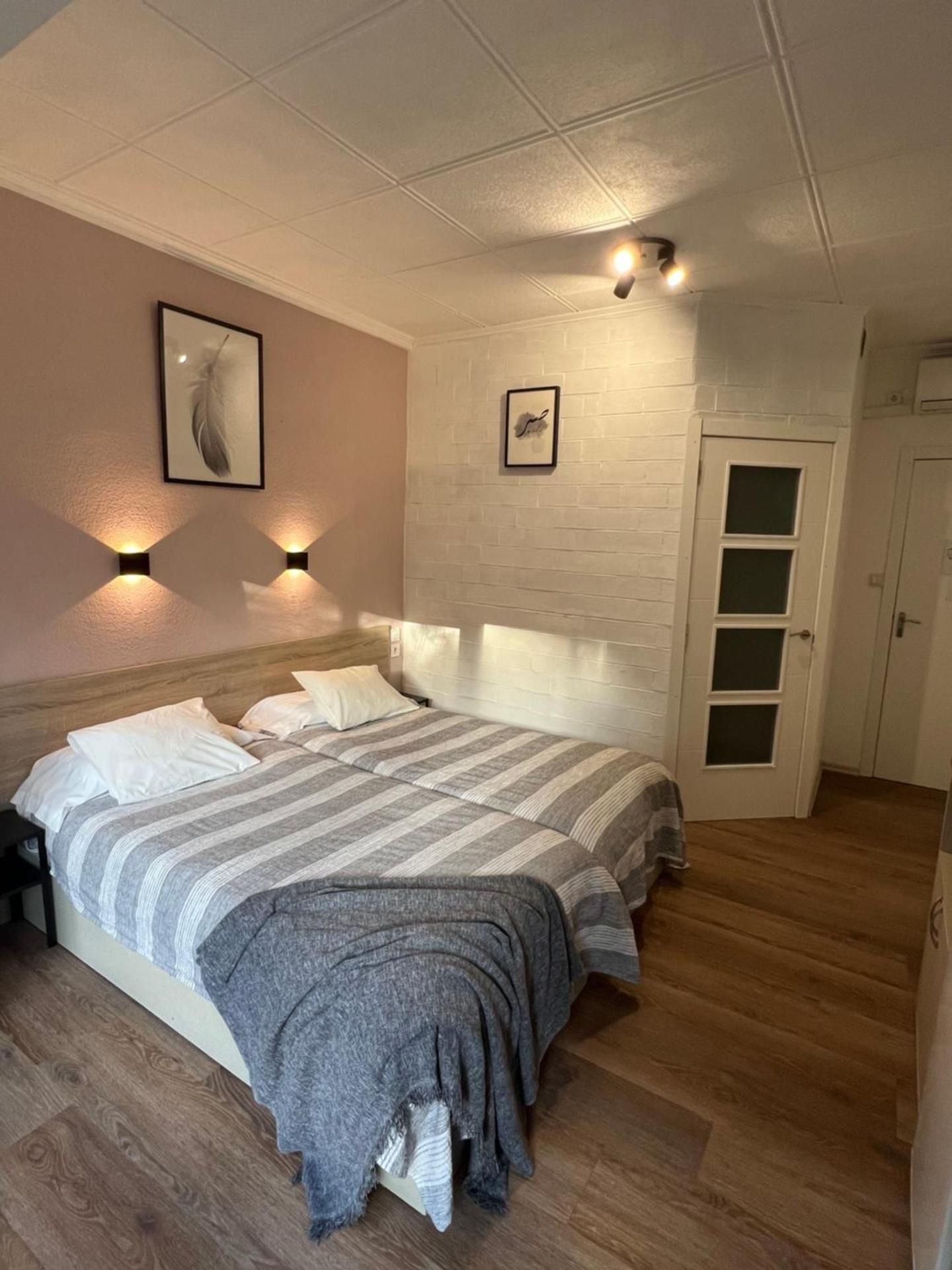 Twin Room with Private Bathroom