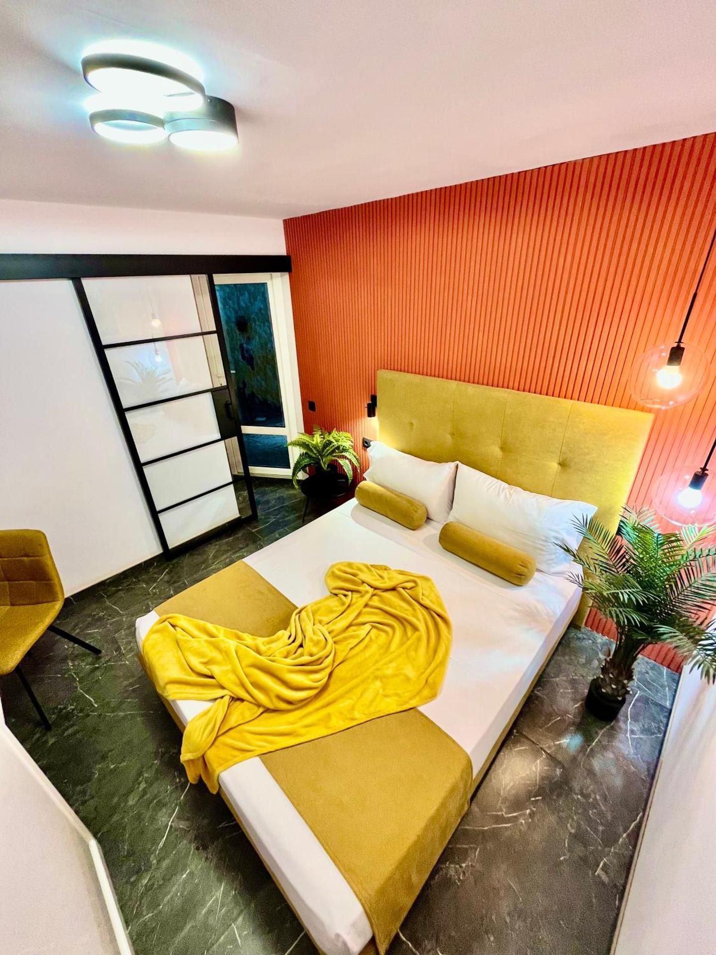 Apartment with inner Patio