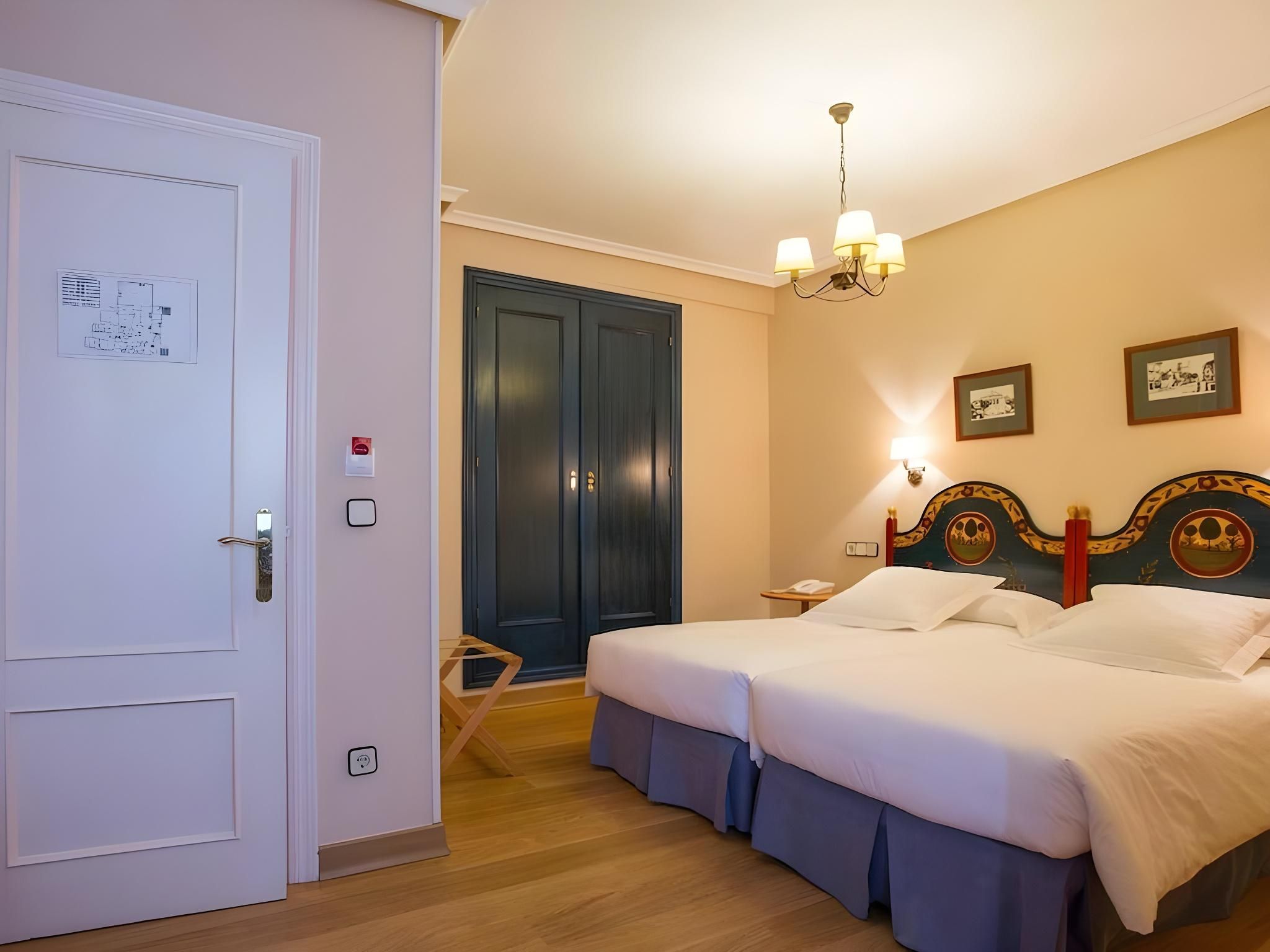 Hotel Casa Camila Habitacion Doble-Estándar-Baño privado con bañera-Opcion Triple