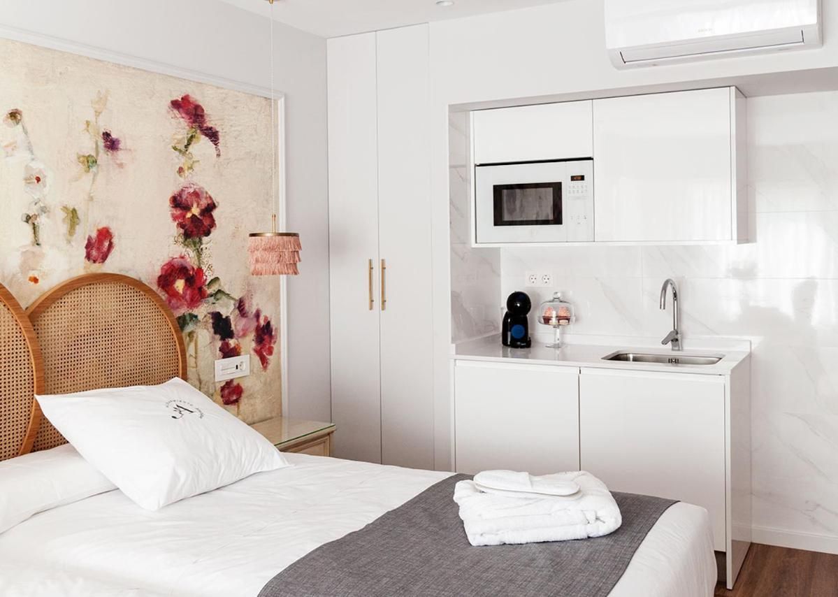 Superior Twin Room with City View