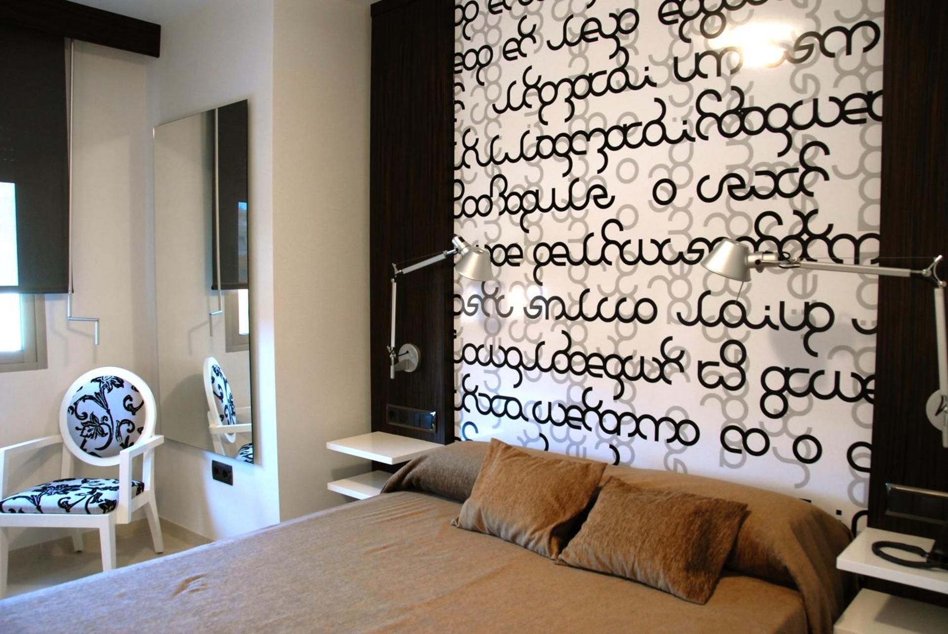 Habitación con ventana y vistas a la Plaza (sin vistas al mar)