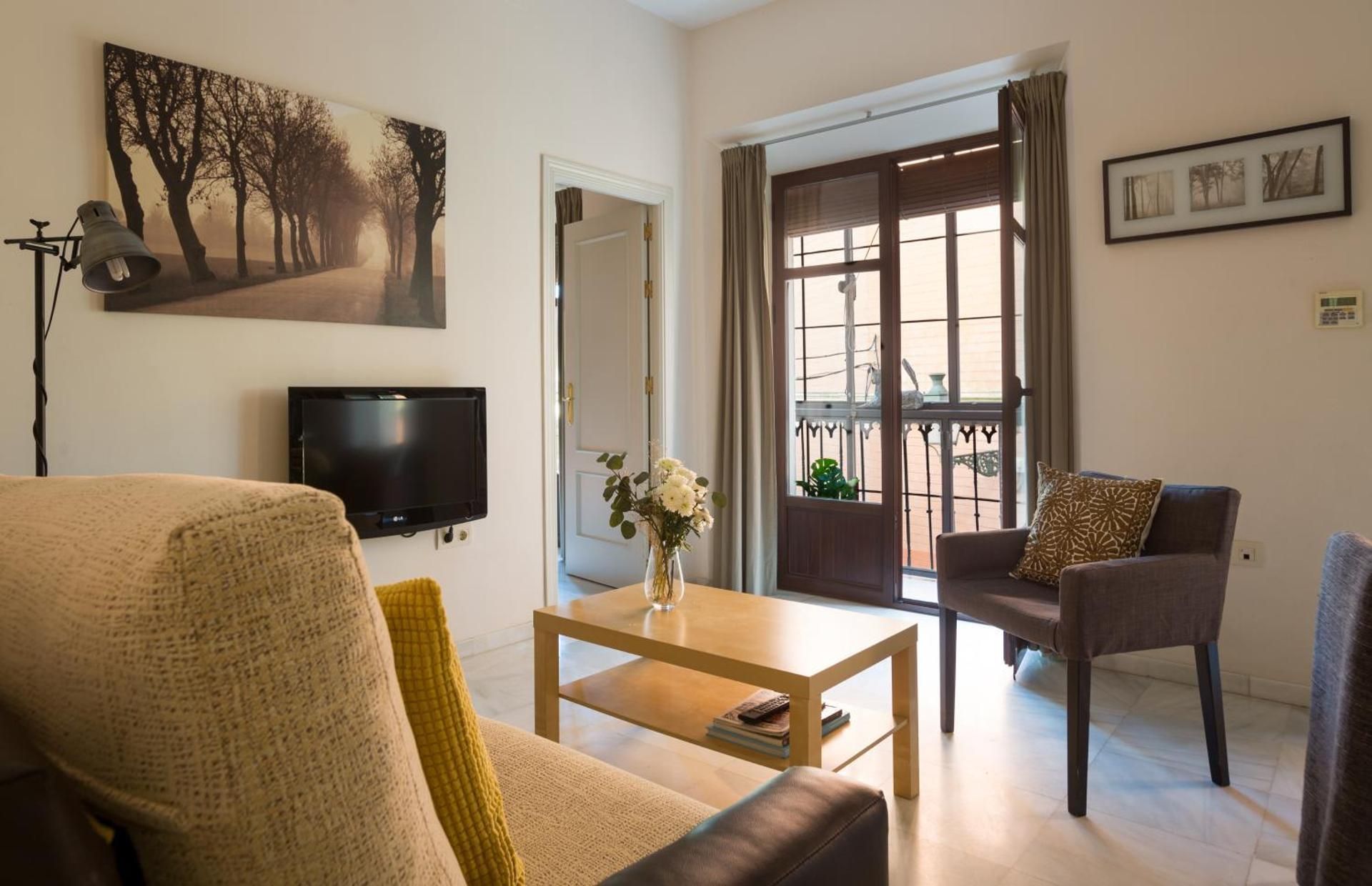 One-Bedroom Apartment with Balcony