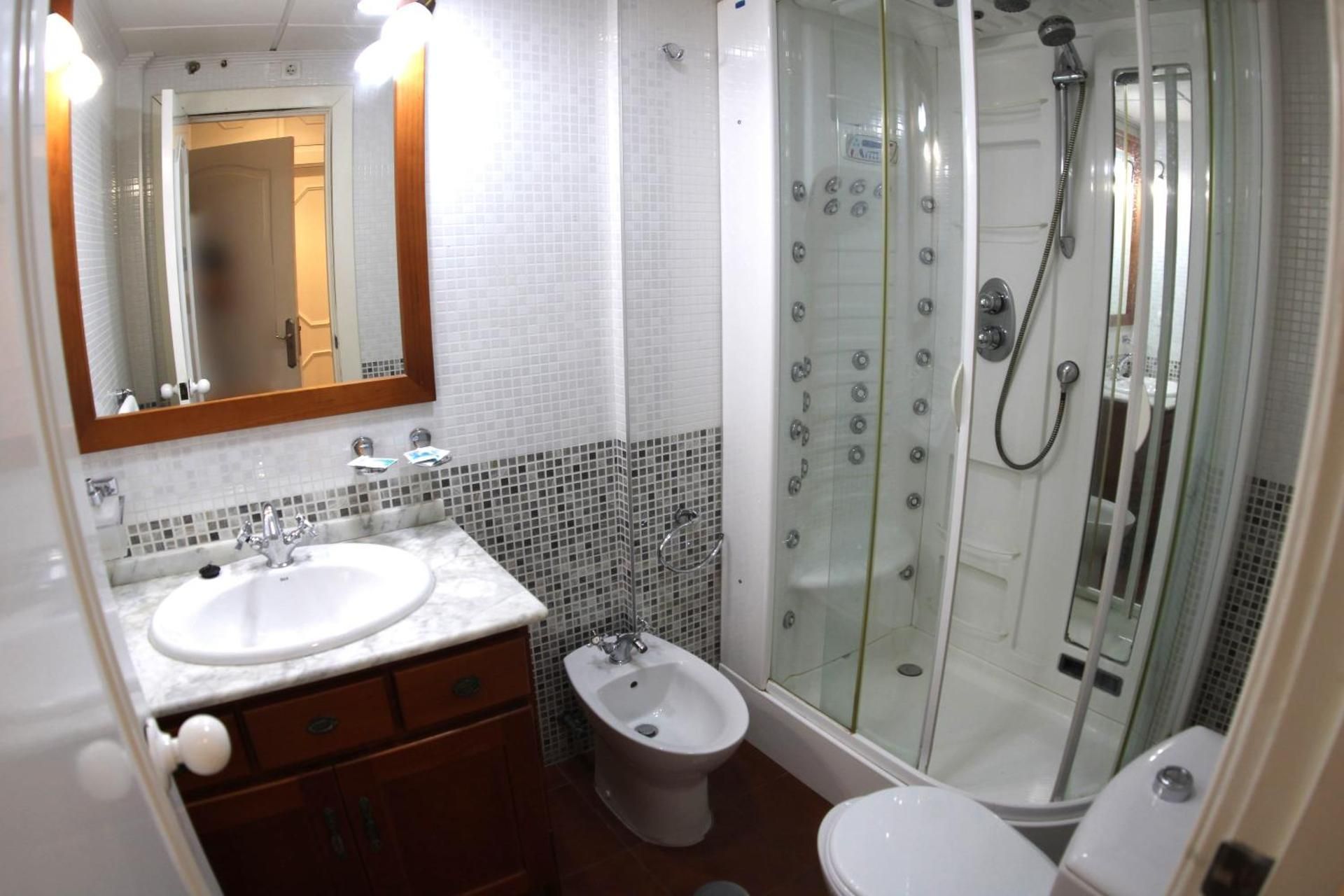 Studio (2 Adults)