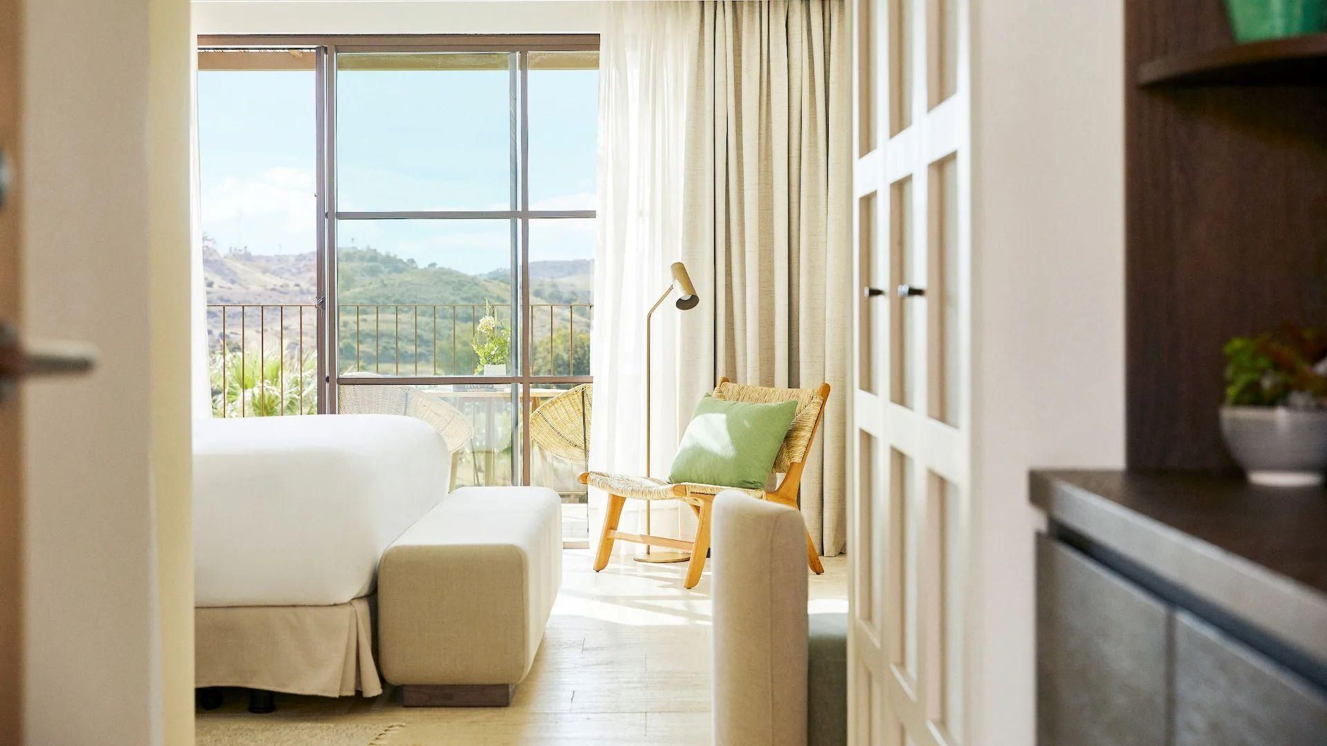 Junior Suite Golf View With Sofa Bed