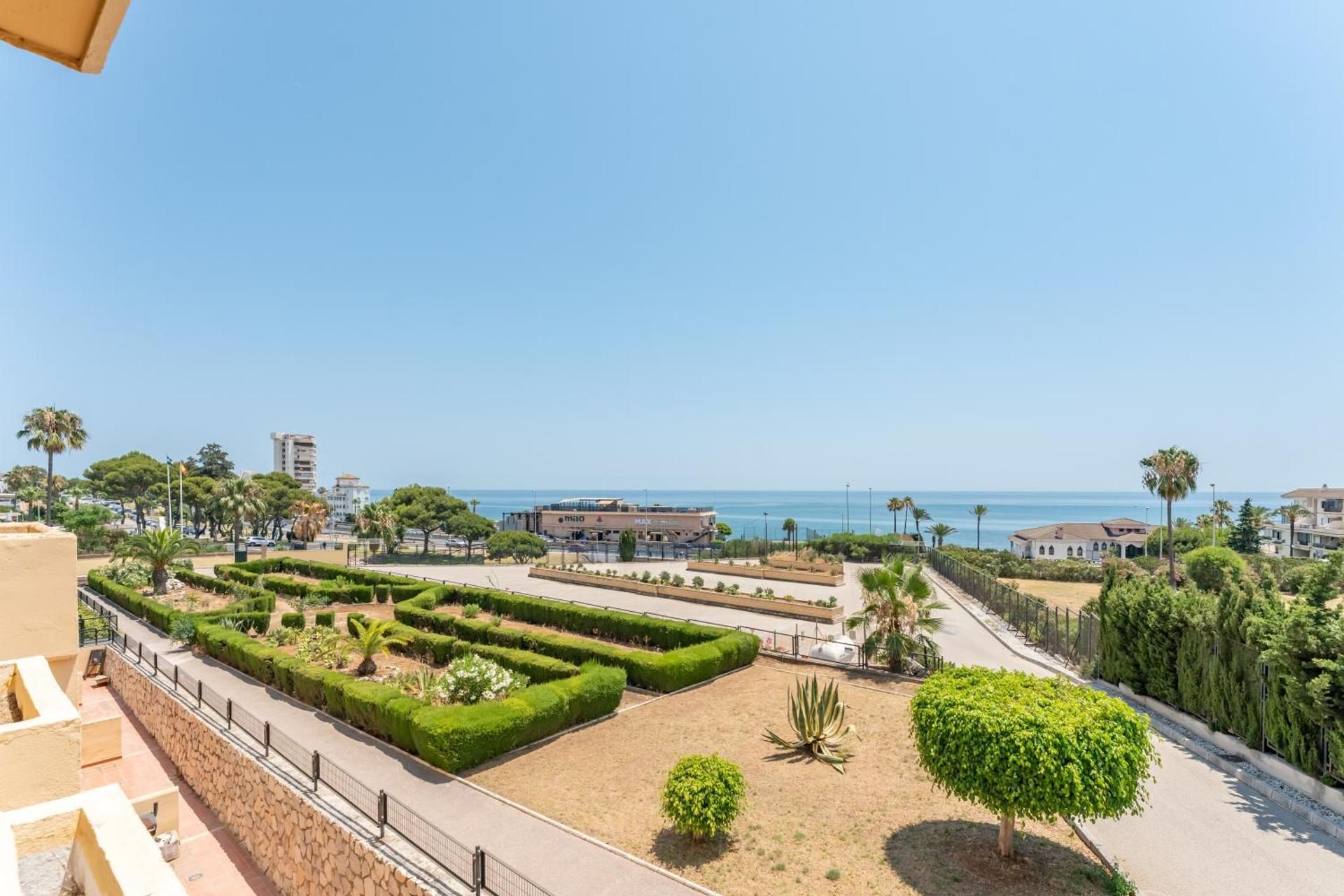 One-Bedroom Apartment with Balcony and Sea View