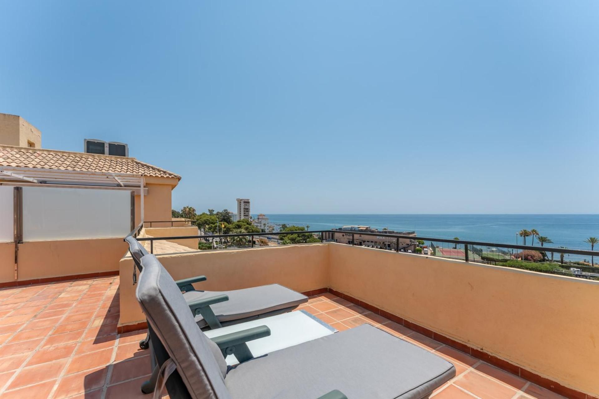 Two-Bedroom Deluxe Apartment with Ocean View