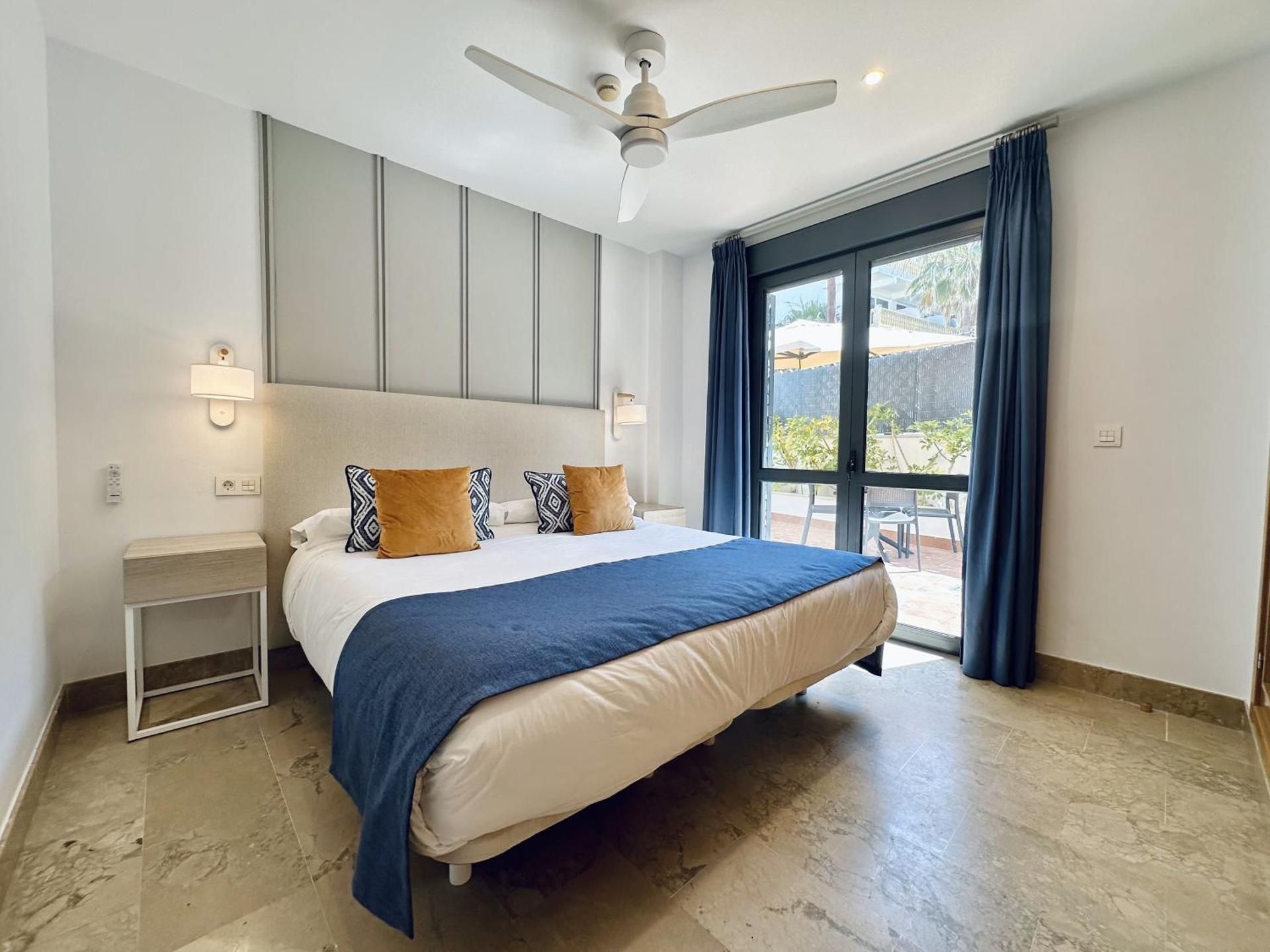 One-Bedroom Apartment with Courtyard
