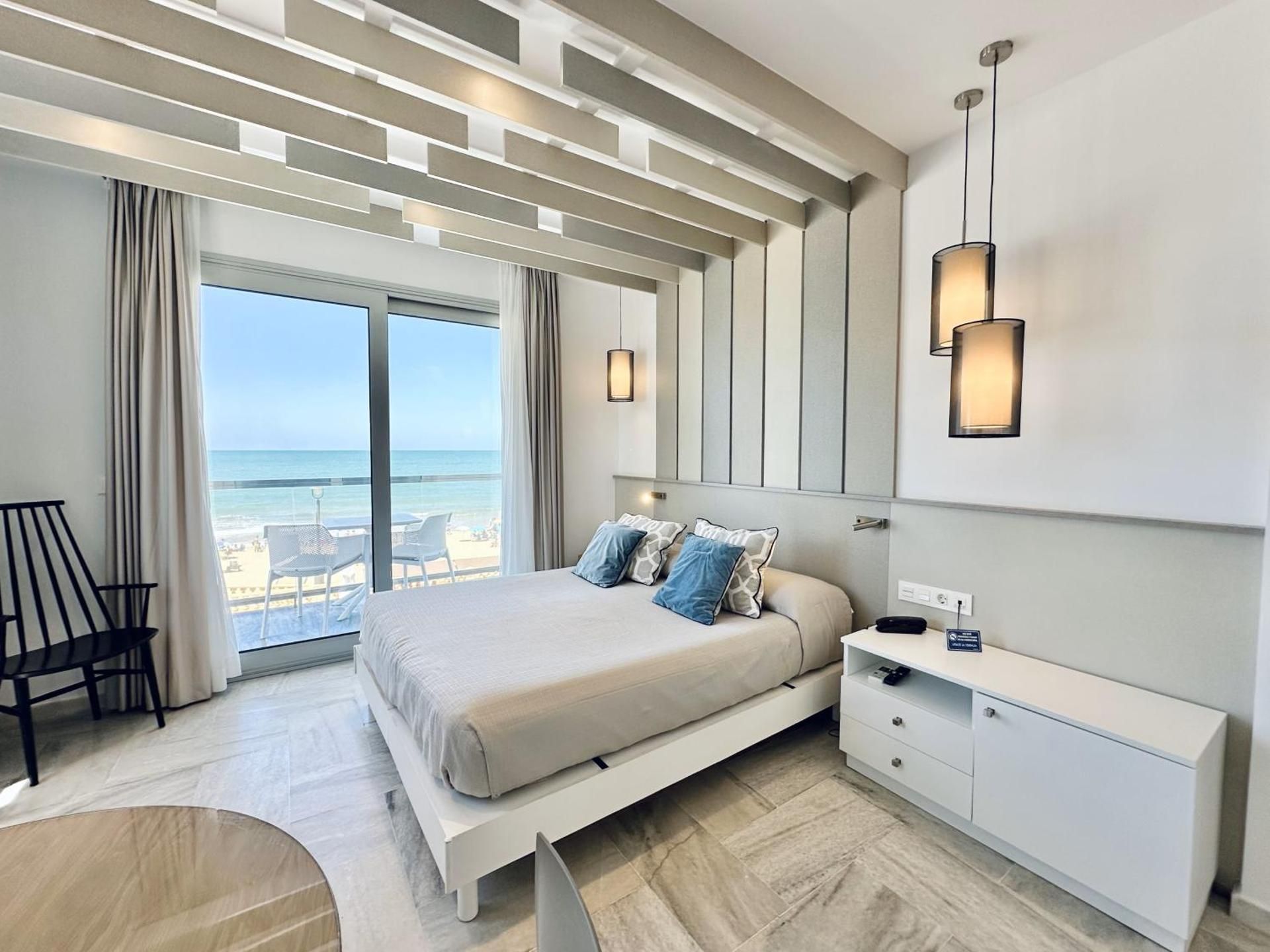 Studio with Sea View (2 Adults)