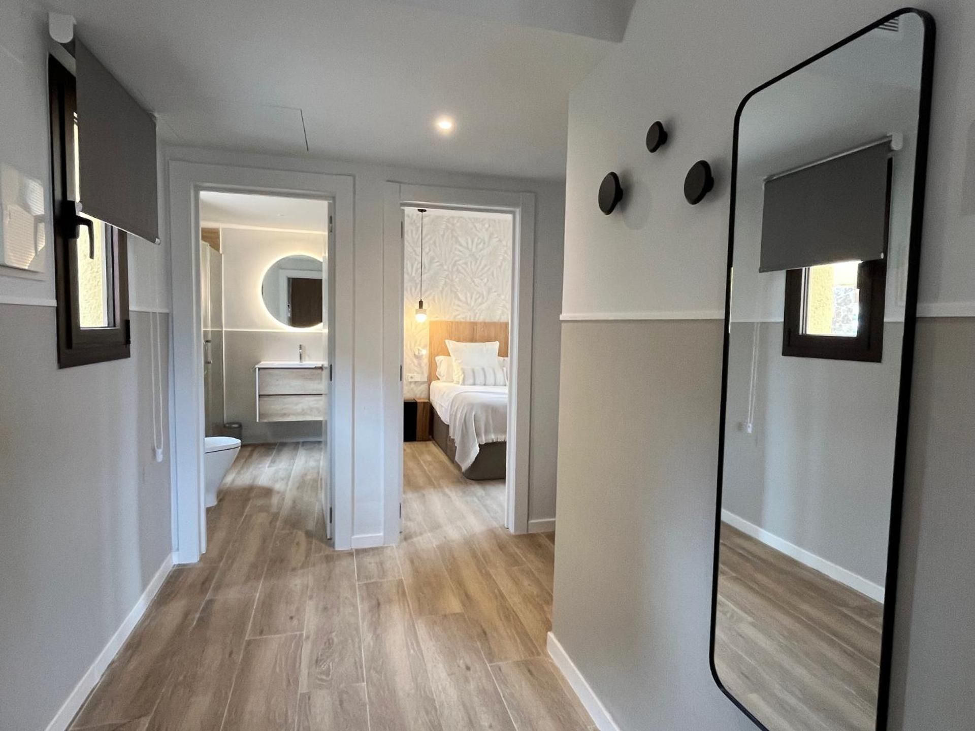 Two-Bedroom Apartment with Terrace and Sea View